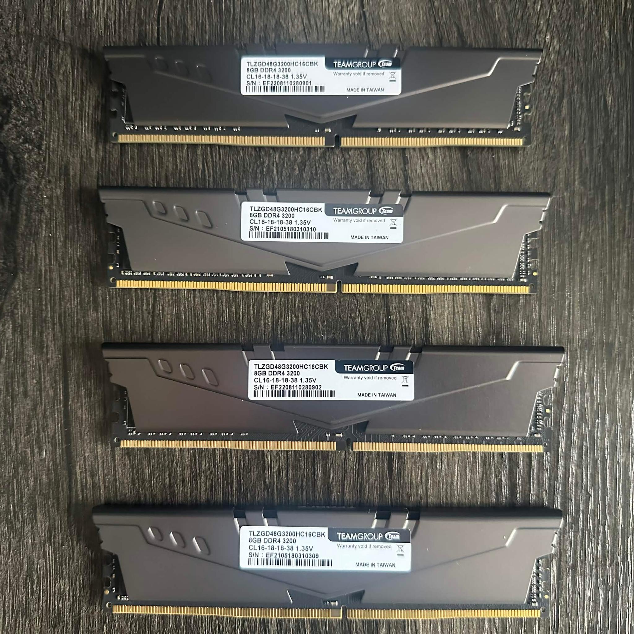 Team Group Vulcan Z 32 GB (4x8 GB) DDR4-3200 DESKTOP MEMORY RAM