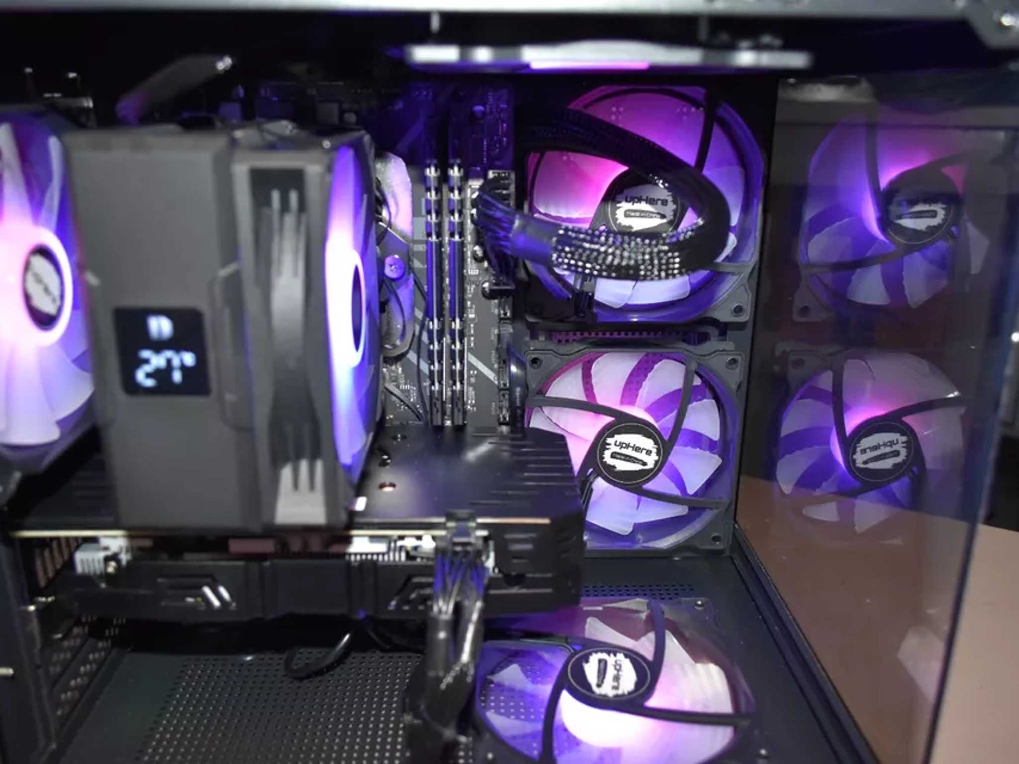 Desktop pc gaming RYZEN 5 3600 16GB RAM RX5500 8 GB NVME 1TB+1 TB HHD ALL RGB CONTROL