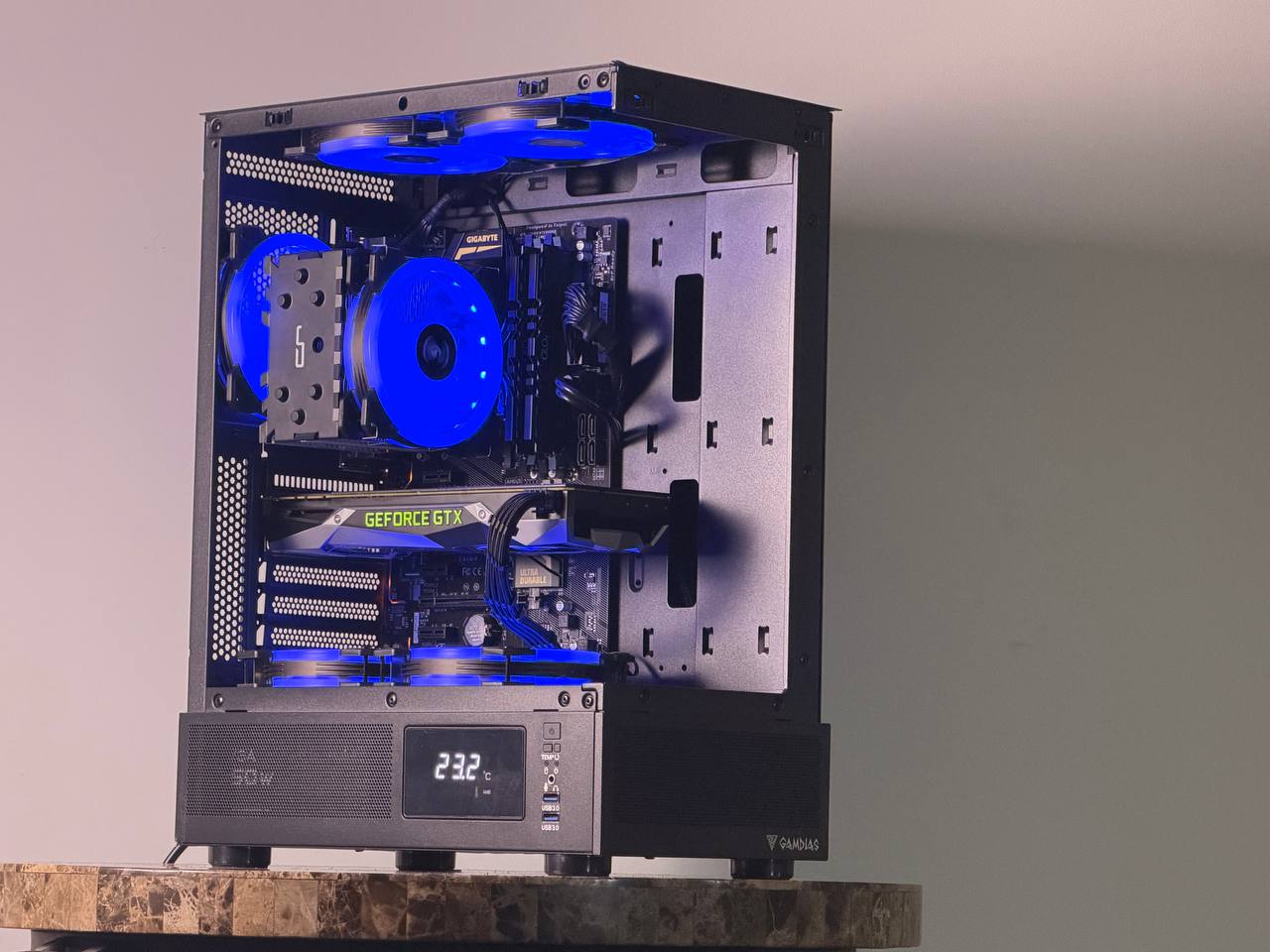 FREE SHIPPING 🖤🌈 Black RGB Gaming PC | GTX 1070 | Intel Core i7