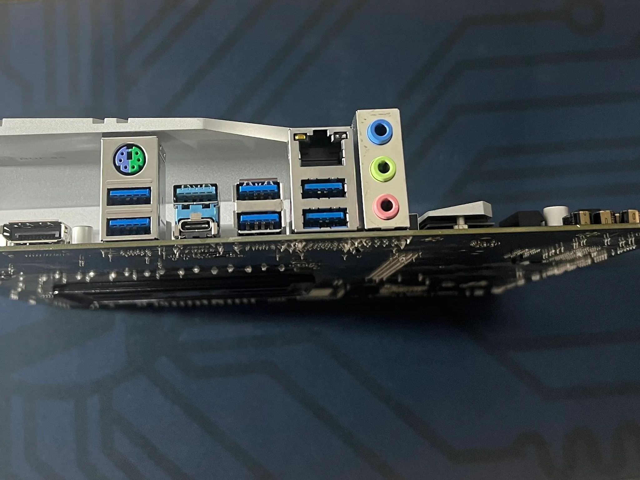 X570M Pro4 Micro-ATX AM4 Motherboard