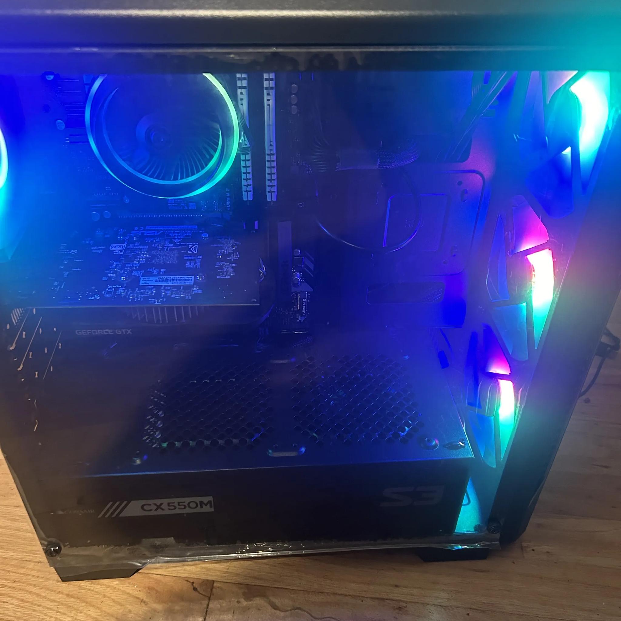 GAMING PC i5 9400f 16GB DDR4 NVIDIA GTX 1050 TI RGB Lighting RGB Fans