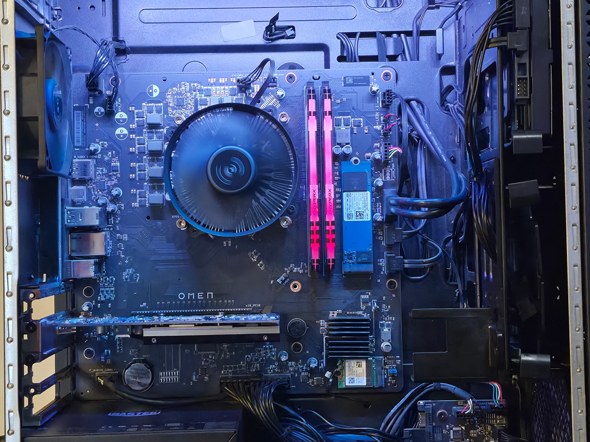 OMEN Gaming Pc - RX 6400 | 7 3700X | 256GB NVMe | 16GB RAM