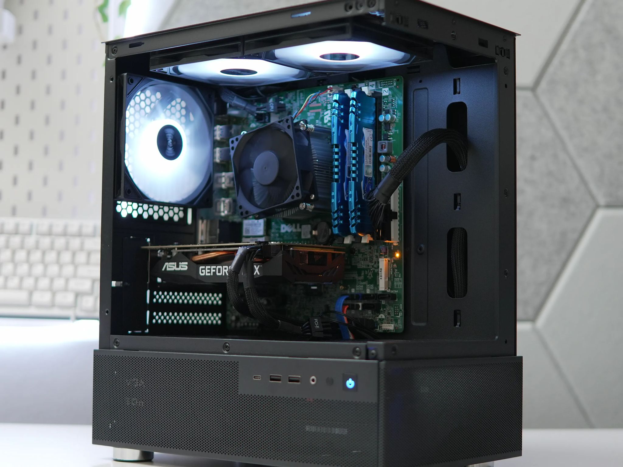 Gaming PC (Rtx 2060 + Intel i7)