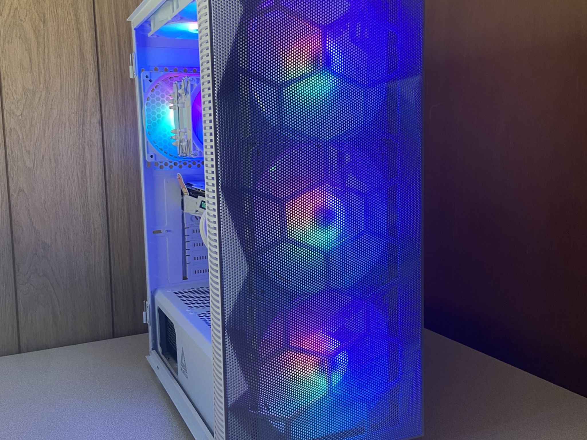 SALE*Fortnite Slayer 1080p* Nvidia 1070Ti 8gb-32gb Ram 3200mhz-1TB M.2 NVME Ryzen 7-8 core 16 Thread