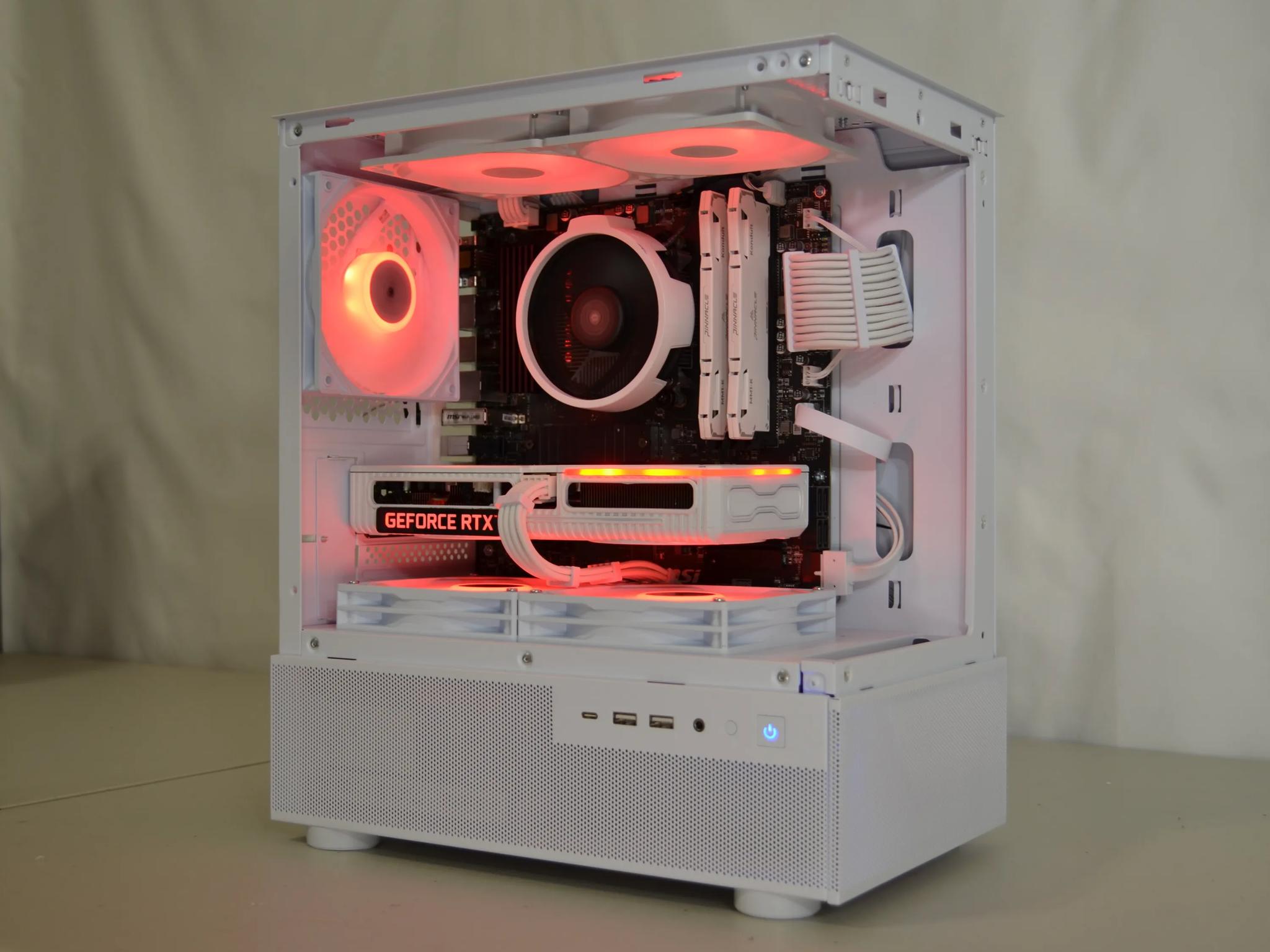⚪White Out V4⚪ - RTX 3060ti | Ryzen 7 3700X | 1tb NVMe | Windows 11 FULLY Activated