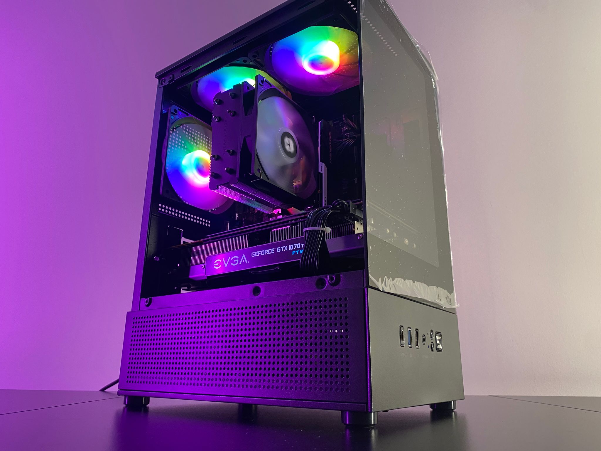 RGB Gaming PC | EVGA GTX 1070 Ti FTW 8GB | Intel Core i5-7500 | 16GB DDR4 RAM | 500GB SSD |