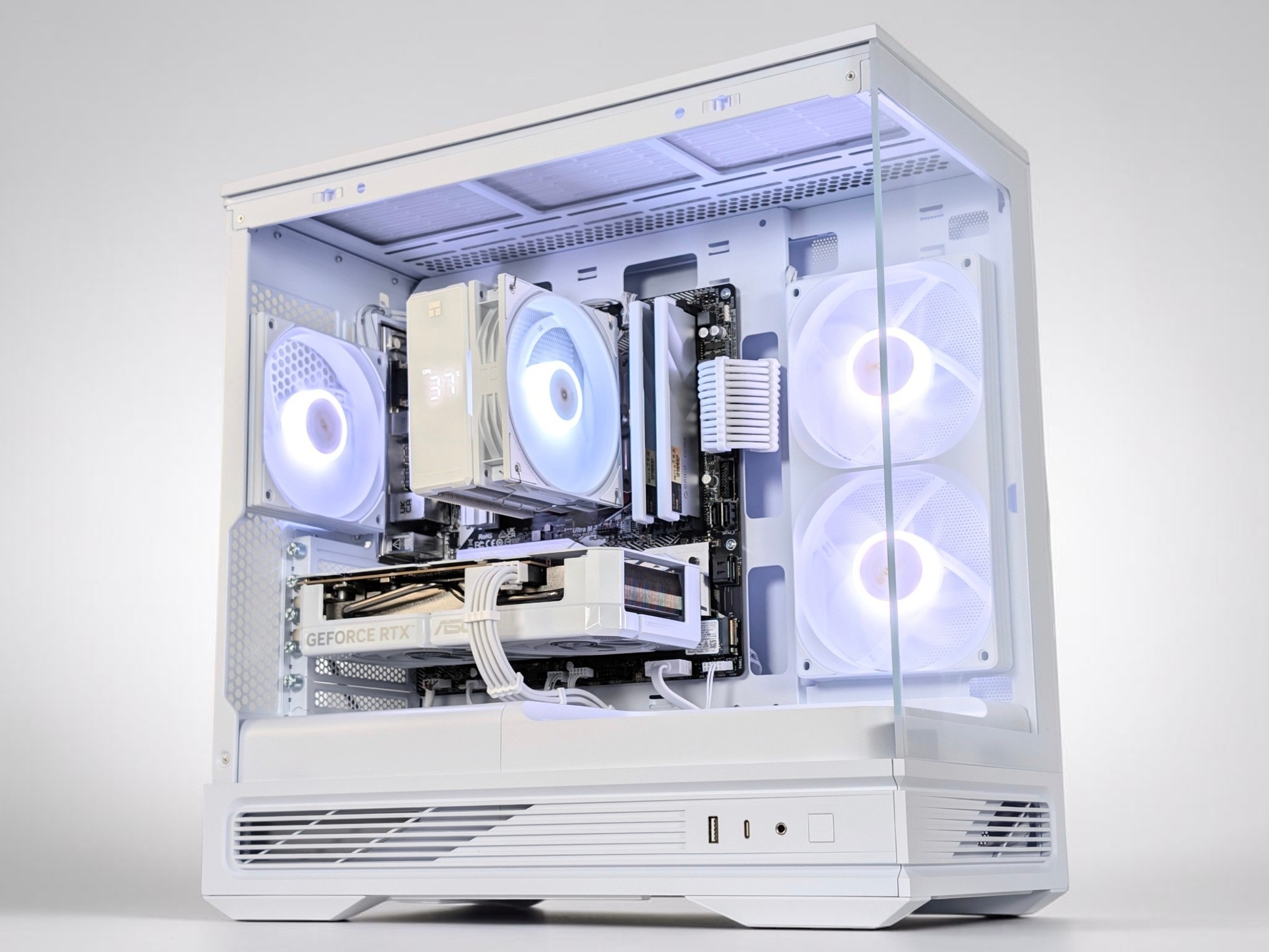 🤍🧊 Iceberg🧊Gaming PC❄️Nvidia RTX 5060 8GB❄️ AMD Ryzen 5 5500❄️16GB DDR4 RAM❄️1 TB