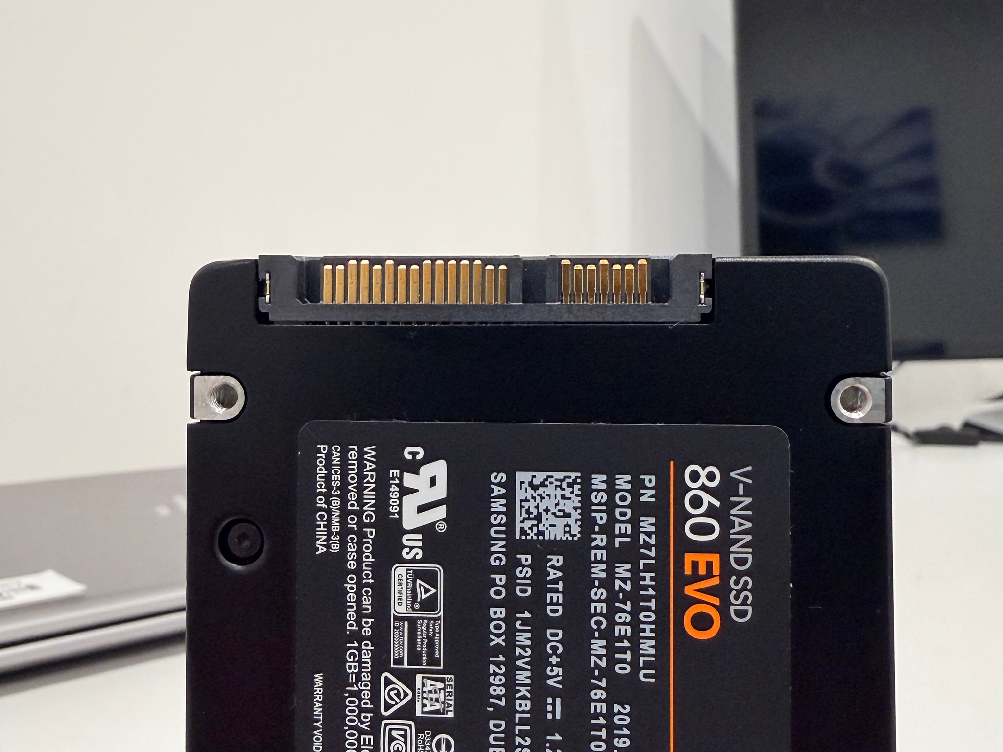 Samsung EVO 860 1 TB SATA III SSD 6 Gbps