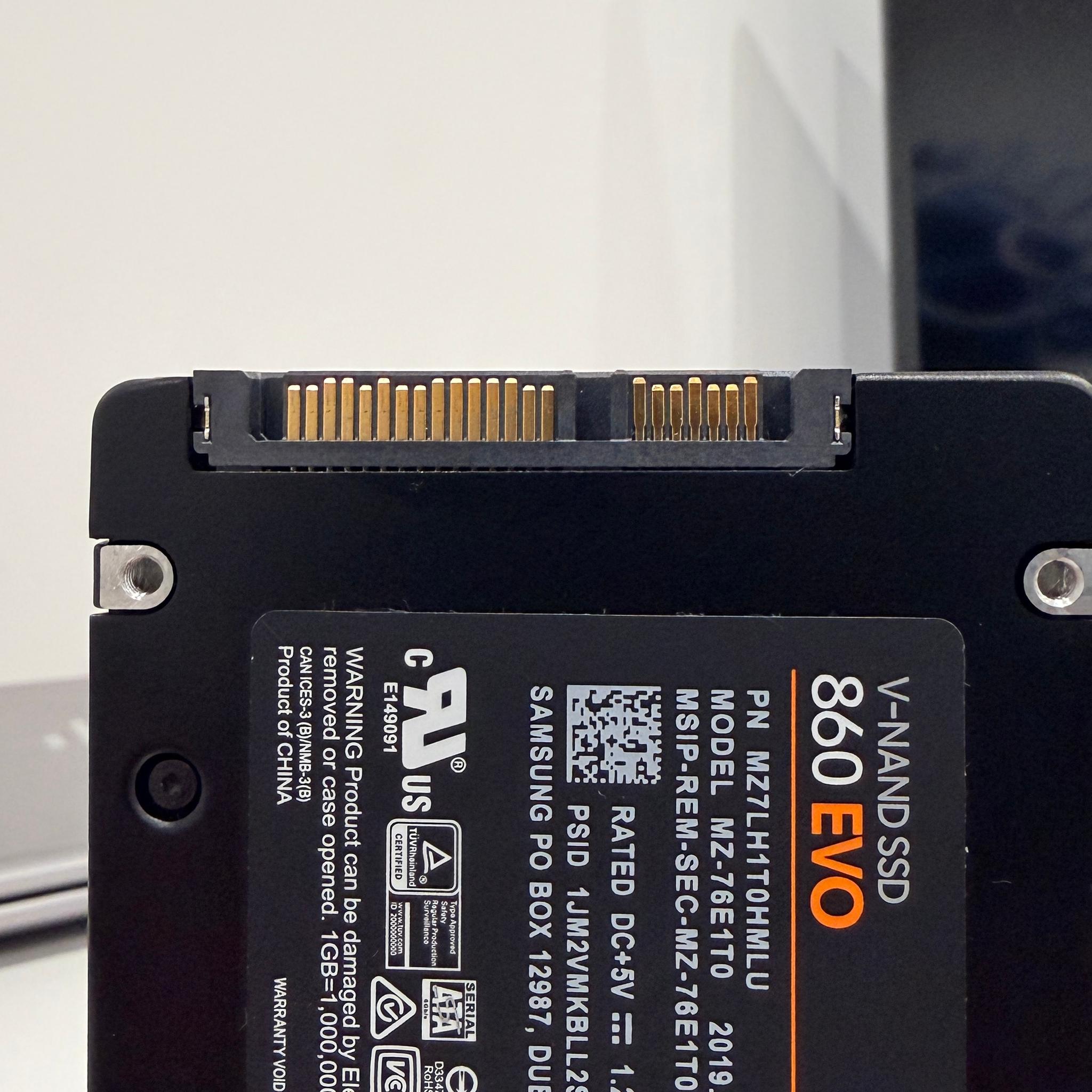 Samsung EVO 860 1 TB SATA III SSD 6 Gbps