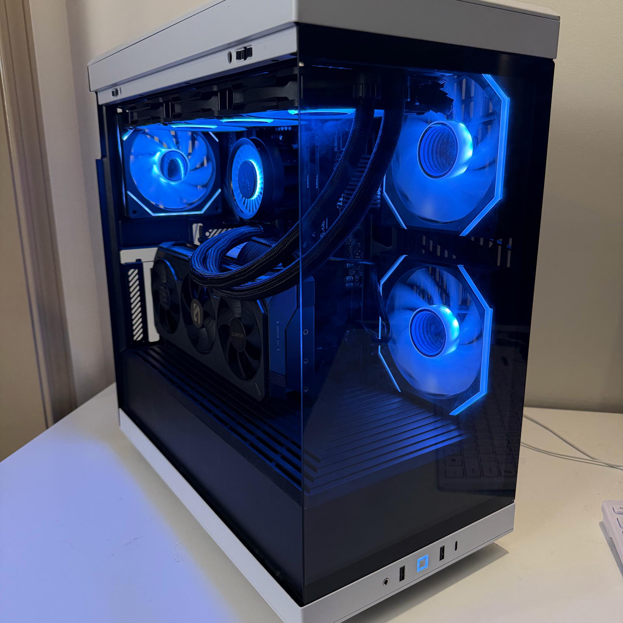 RX 9070 XT | Ryzen 7 9700X | 32gb DDR5 | 1tb NVME 🔥