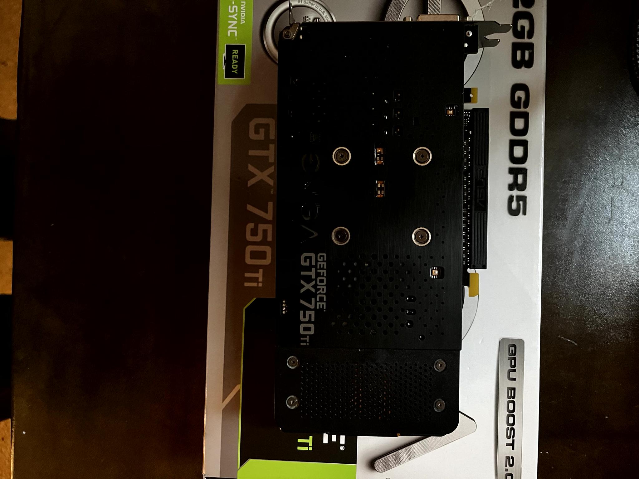 EVGA e-GeForce 8800 GTX and EVGA GTX 750Ti FTW retro GPUs