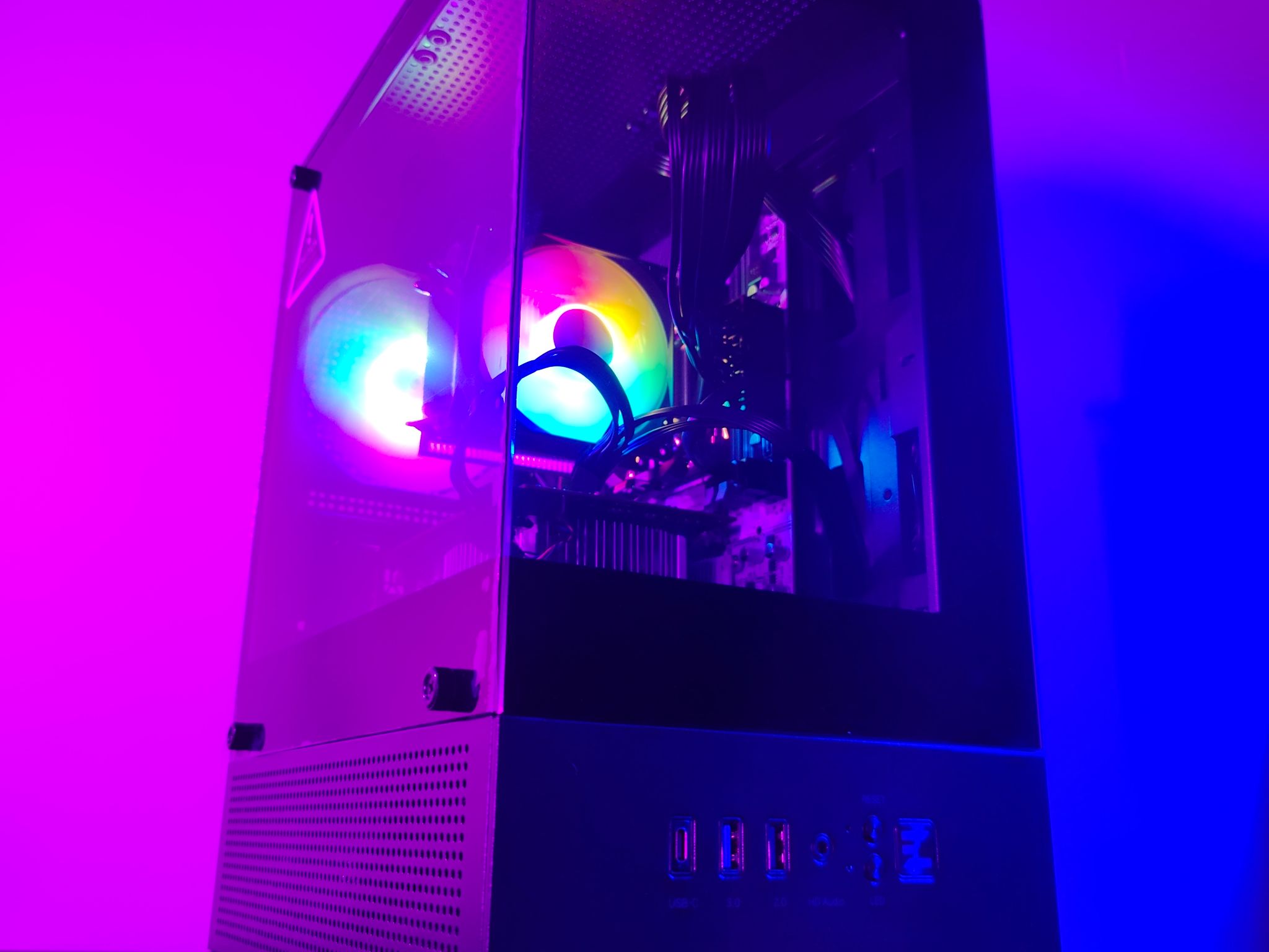 Custom 14 Core 28 Thread Xeon | 8GB DDR4 | GTX 1060 | M.2 SSD + HDD Storage | Zalman SFF Windows PC