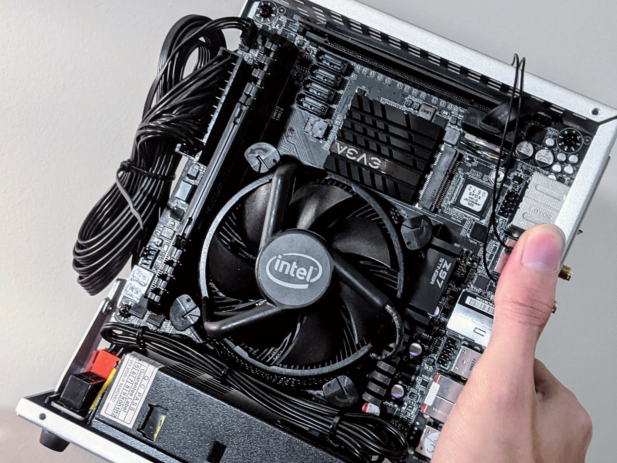 Intel Copper Core Aluminum Heatsink Low Profile LGA 1200/115X 4-Pin Stock Cooler - Black