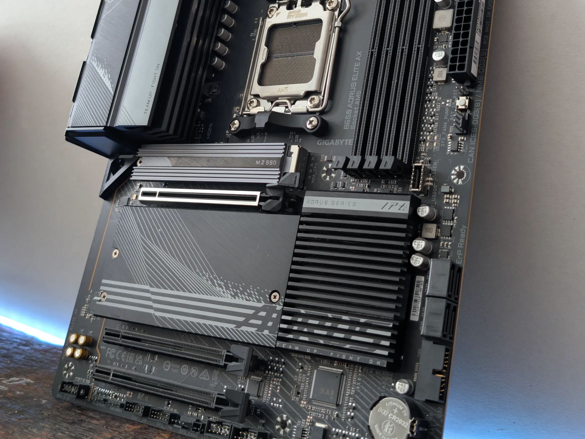 GIGABYTE B650 AORUS ELITE AX AM5 ATX AMD Motherboard