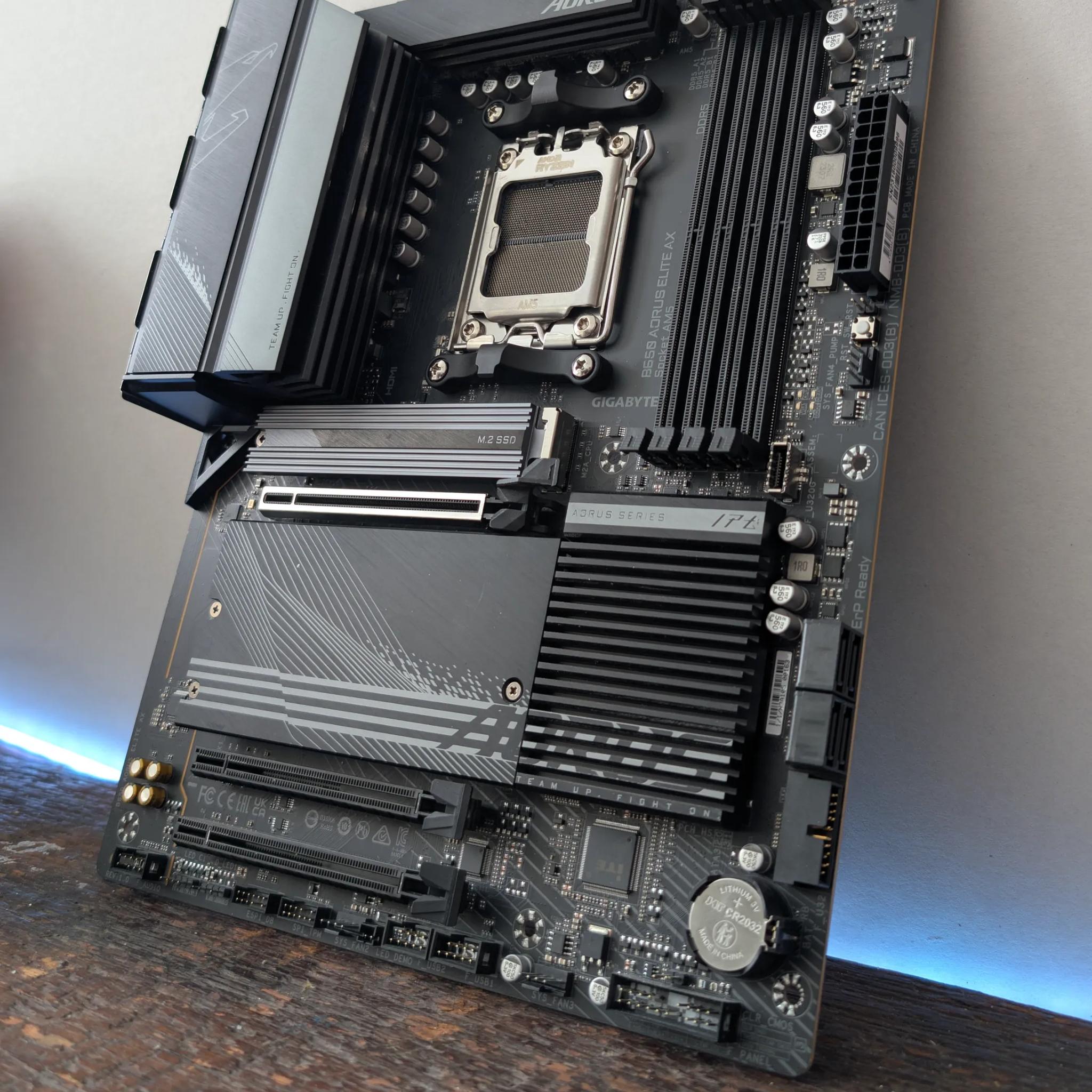 GIGABYTE B650 AORUS ELITE AX AM5 ATX AMD Motherboard
