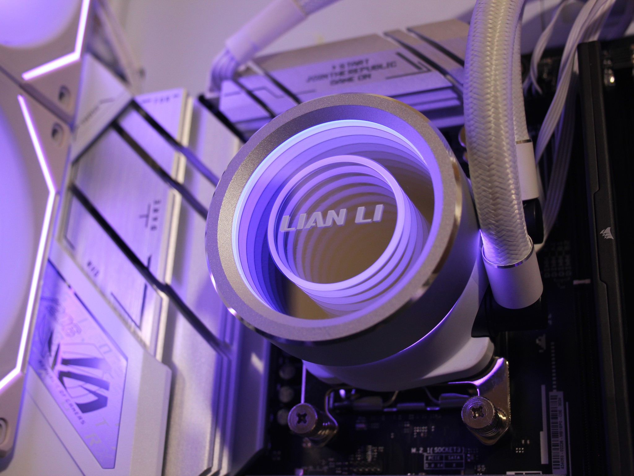 Lian Li | Team RED | | 7800X3D | RX 7900XTX 24Gb | 32GB DDR5 |  1TB |850W GOLD | Win11 | WIFI / BT