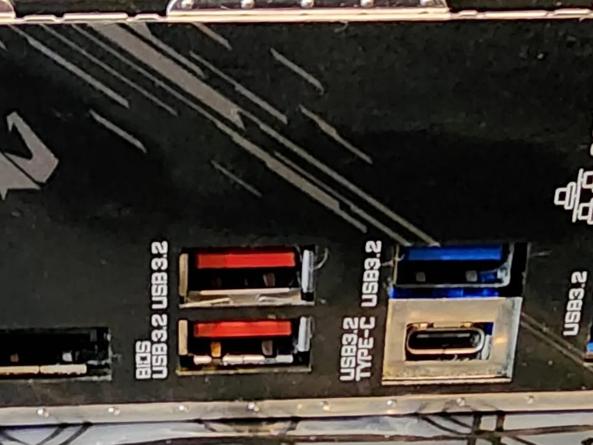 GIGABYTE Z590 AORUS ELITE AX Intel Z590