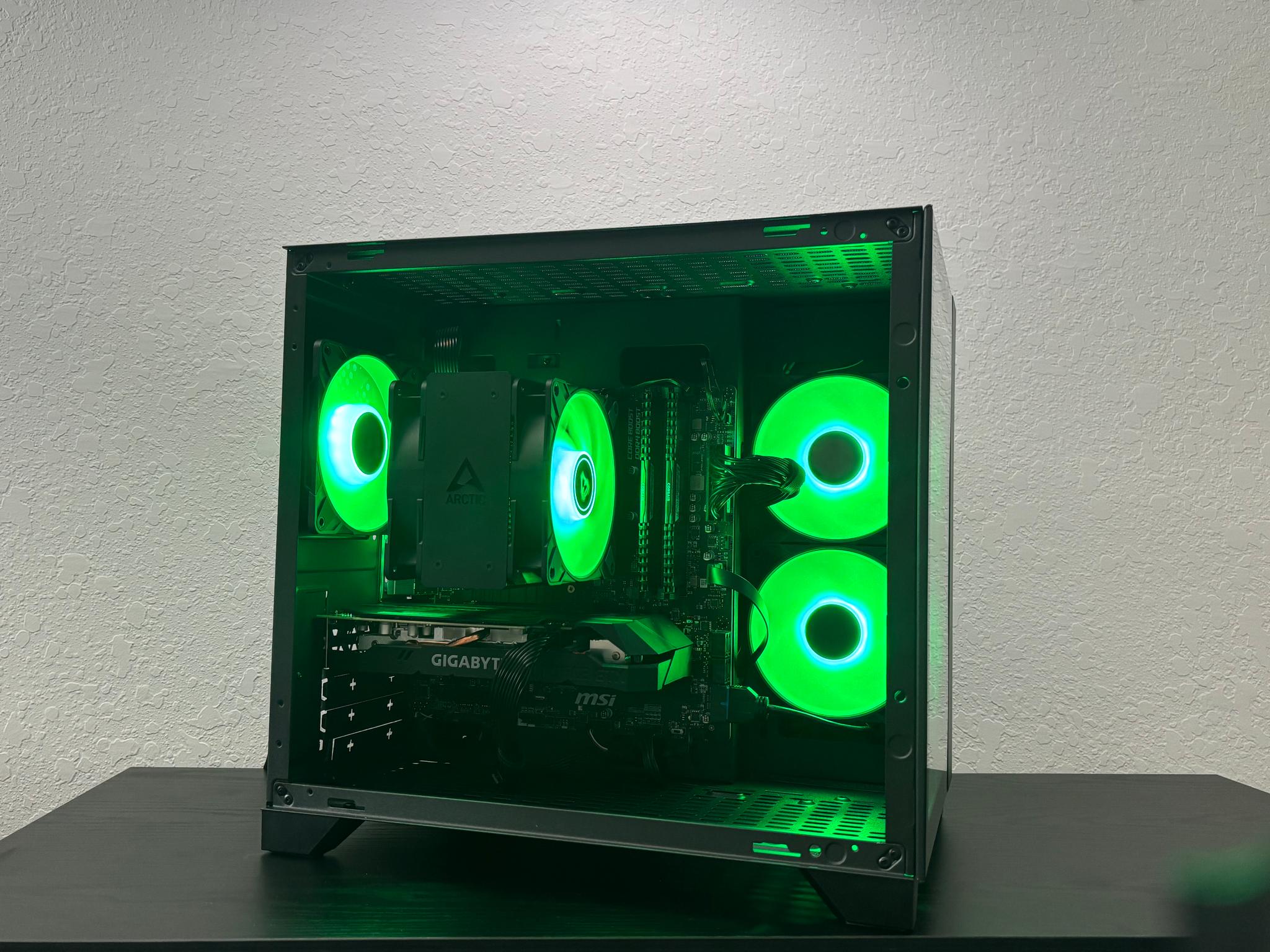 Ryzen 5 3600 / 1660 Super 6GB / 16GB DDR4 3000MHz / 768GB NVMe Storage