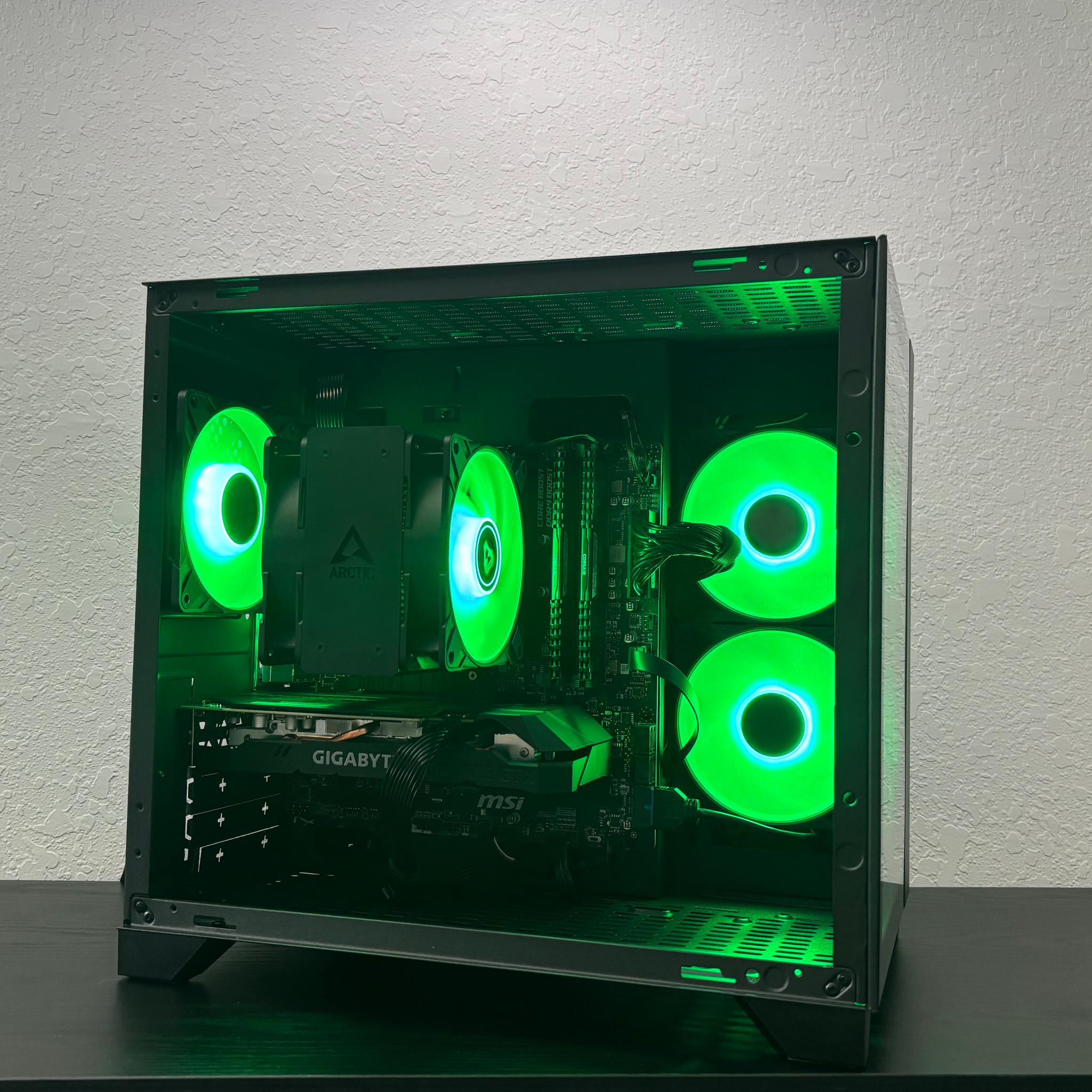 Ryzen 5 3600 / 1660 Super 6GB / 16GB DDR4 3000MHz / 768GB NVMe Storage