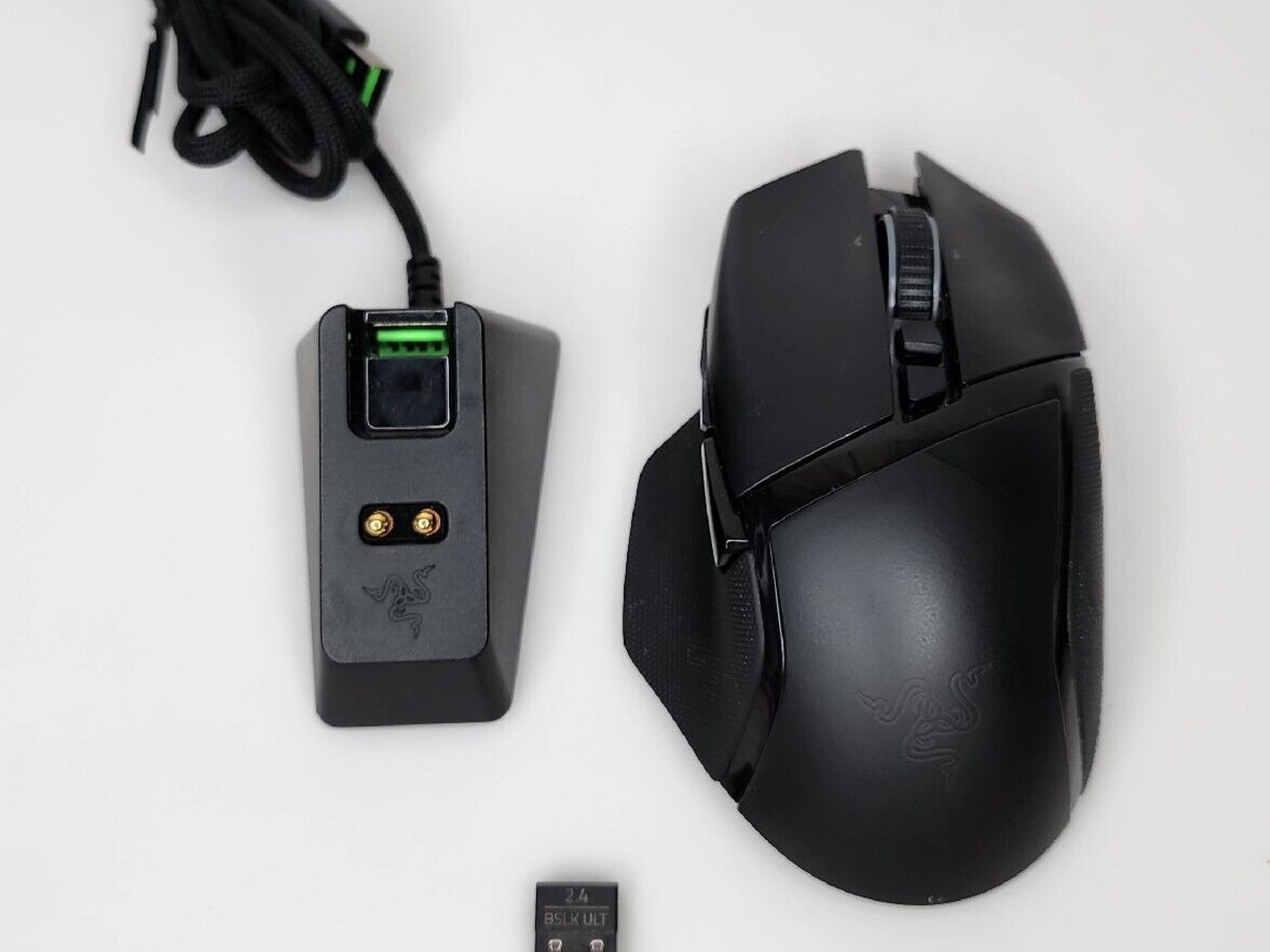 Razer Basilisk Ultimate w/Charging Dock RZ01-03170100 Wireless Gaming Mouse