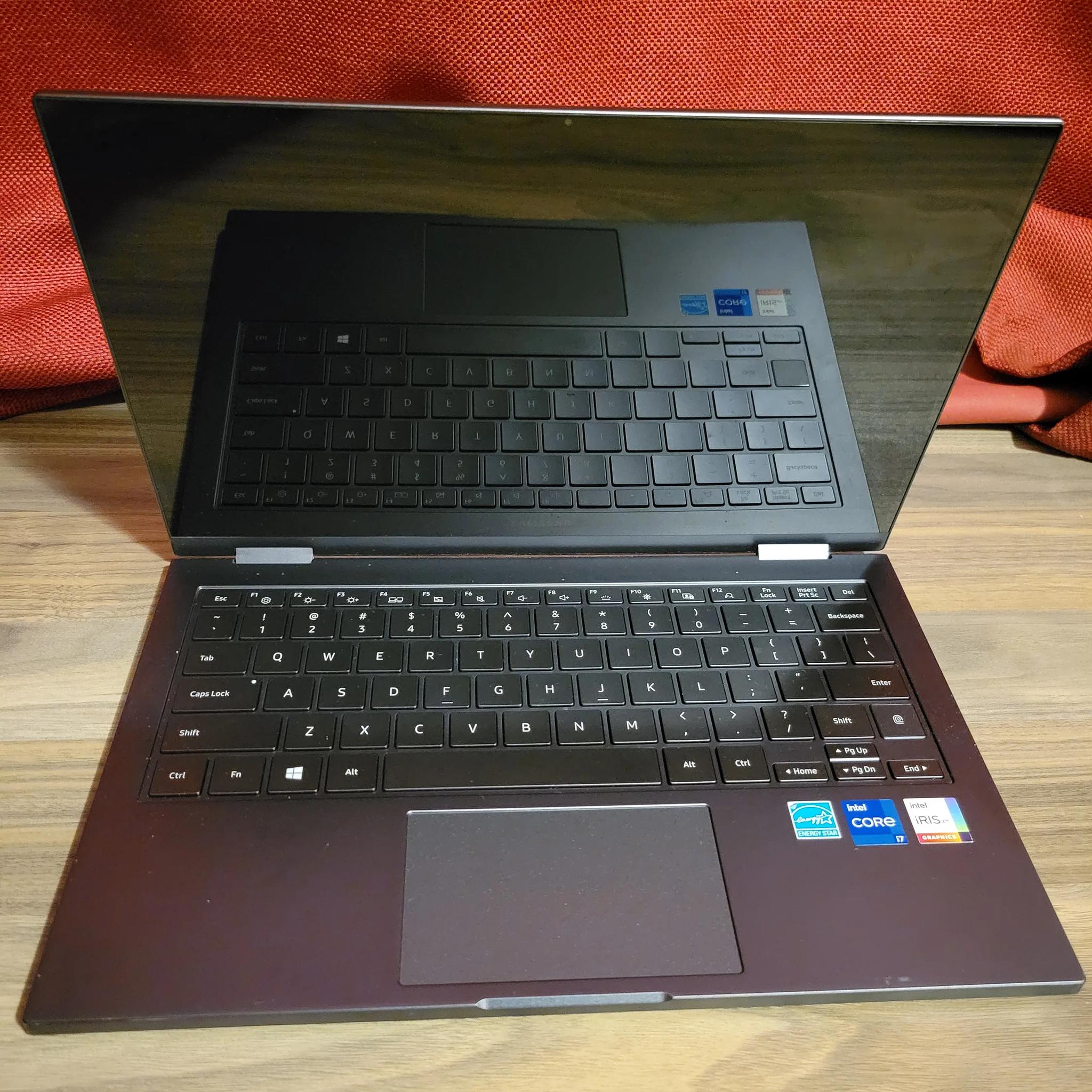 Samsung Galaxy Flex 2 Alpha Laptop - 13.3" Qled Touch Screen