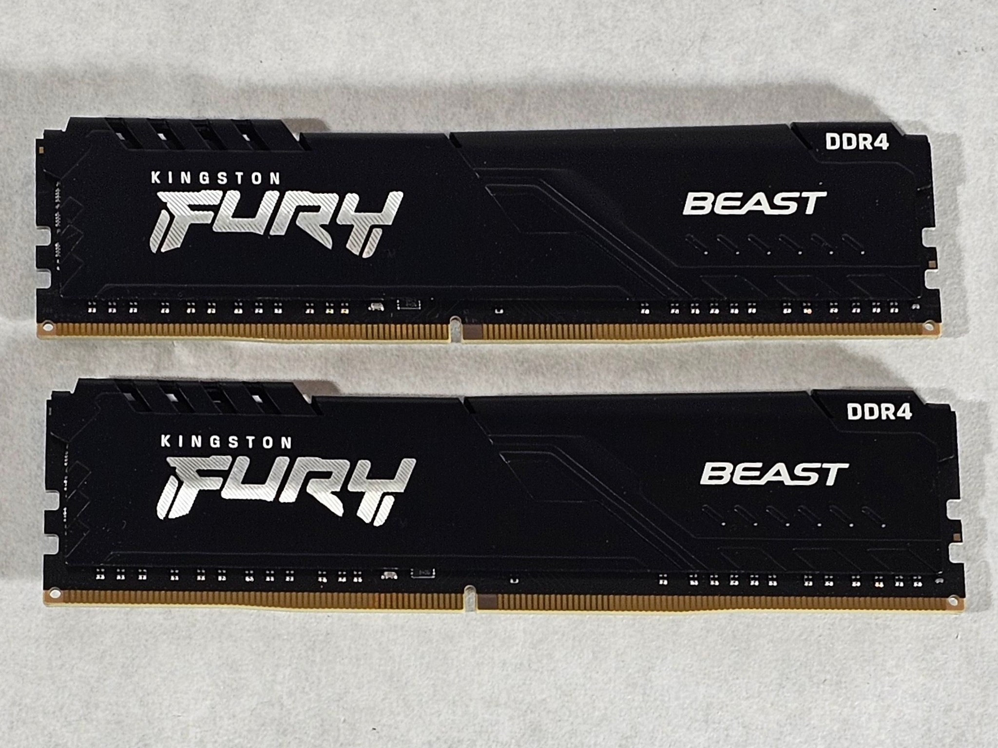 32GB DDR4 (2x16GB) Kingston FURY BEAST