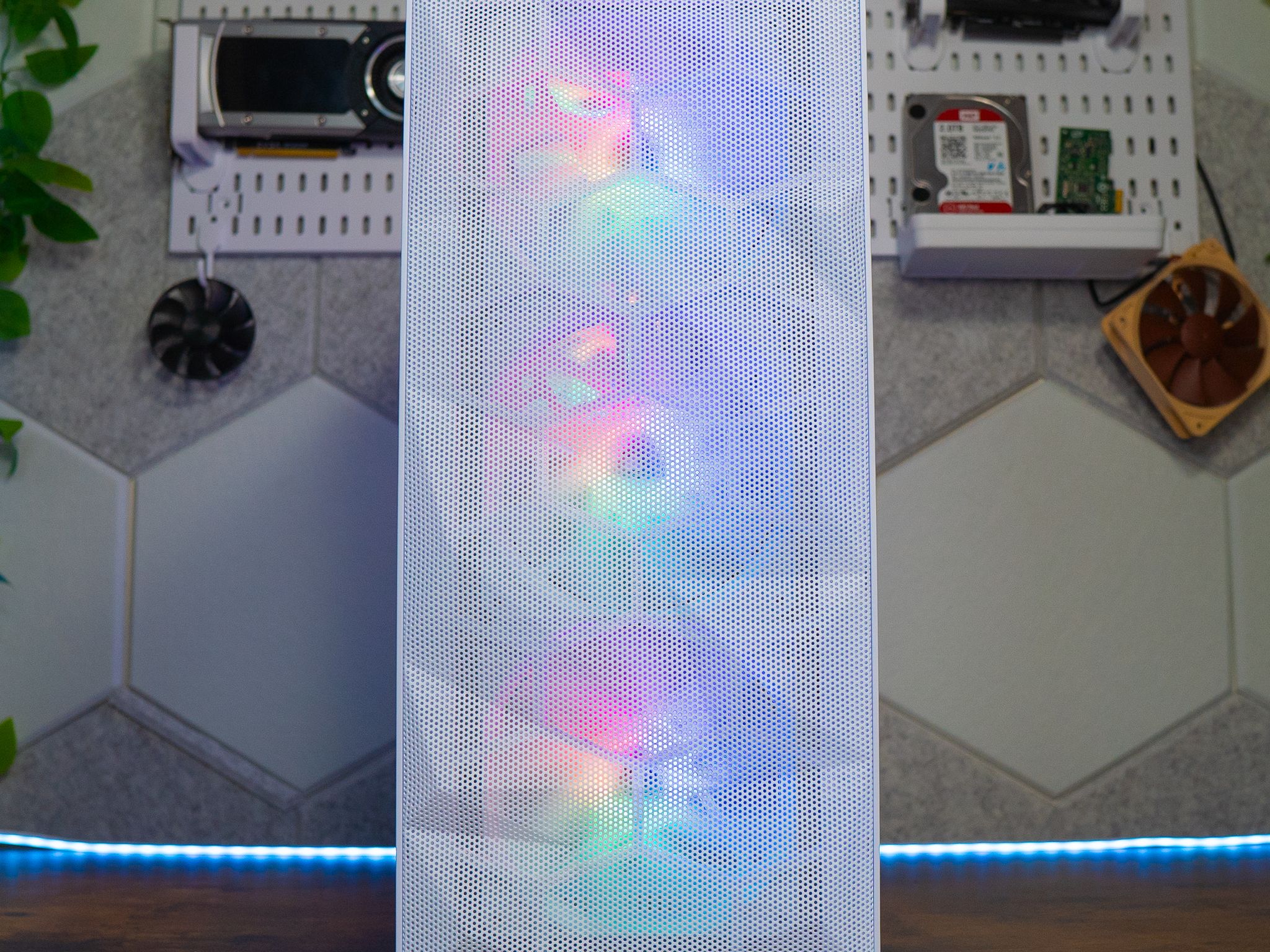 🌨🍬 | NVIDIA RTX 3060 12GB | INTEL XEON E5-2697 V3 | 32GB DDR4 RAM | 1.25TB | Arctic Candy