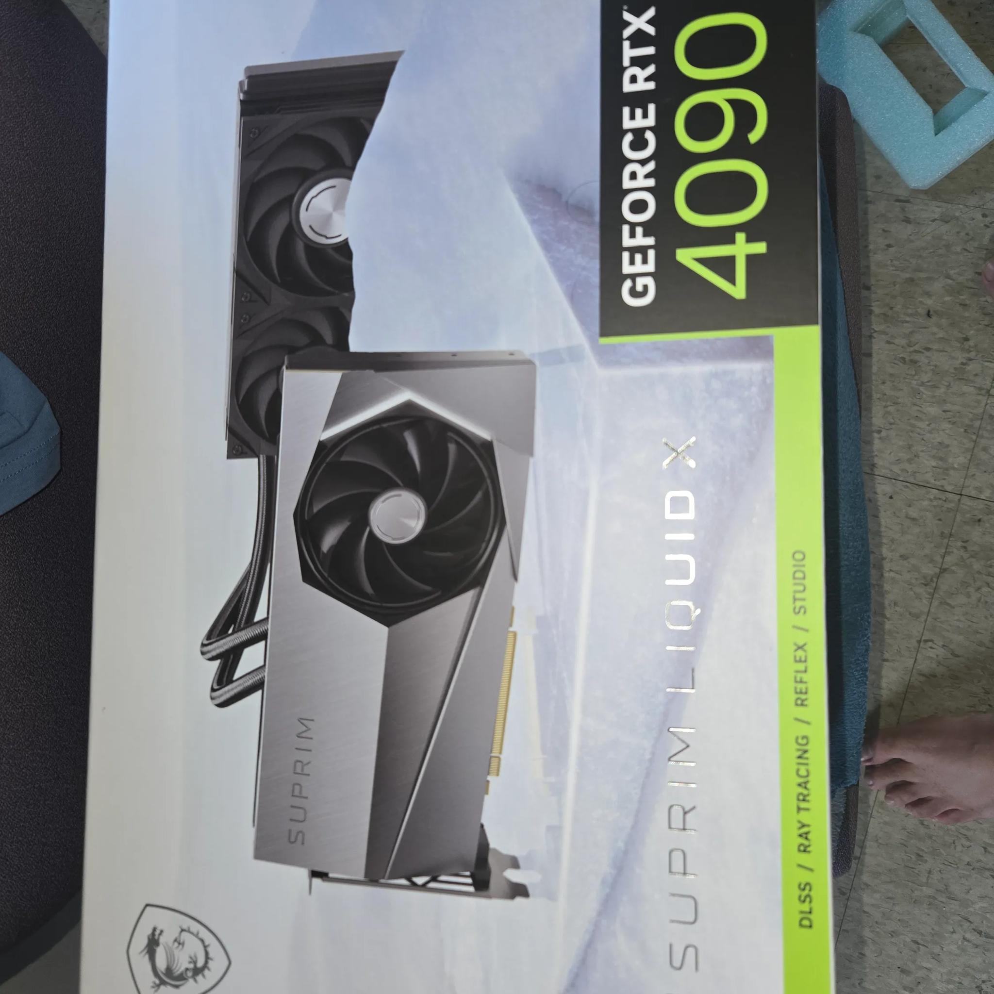 MSI rtx4090 suprim liquid
