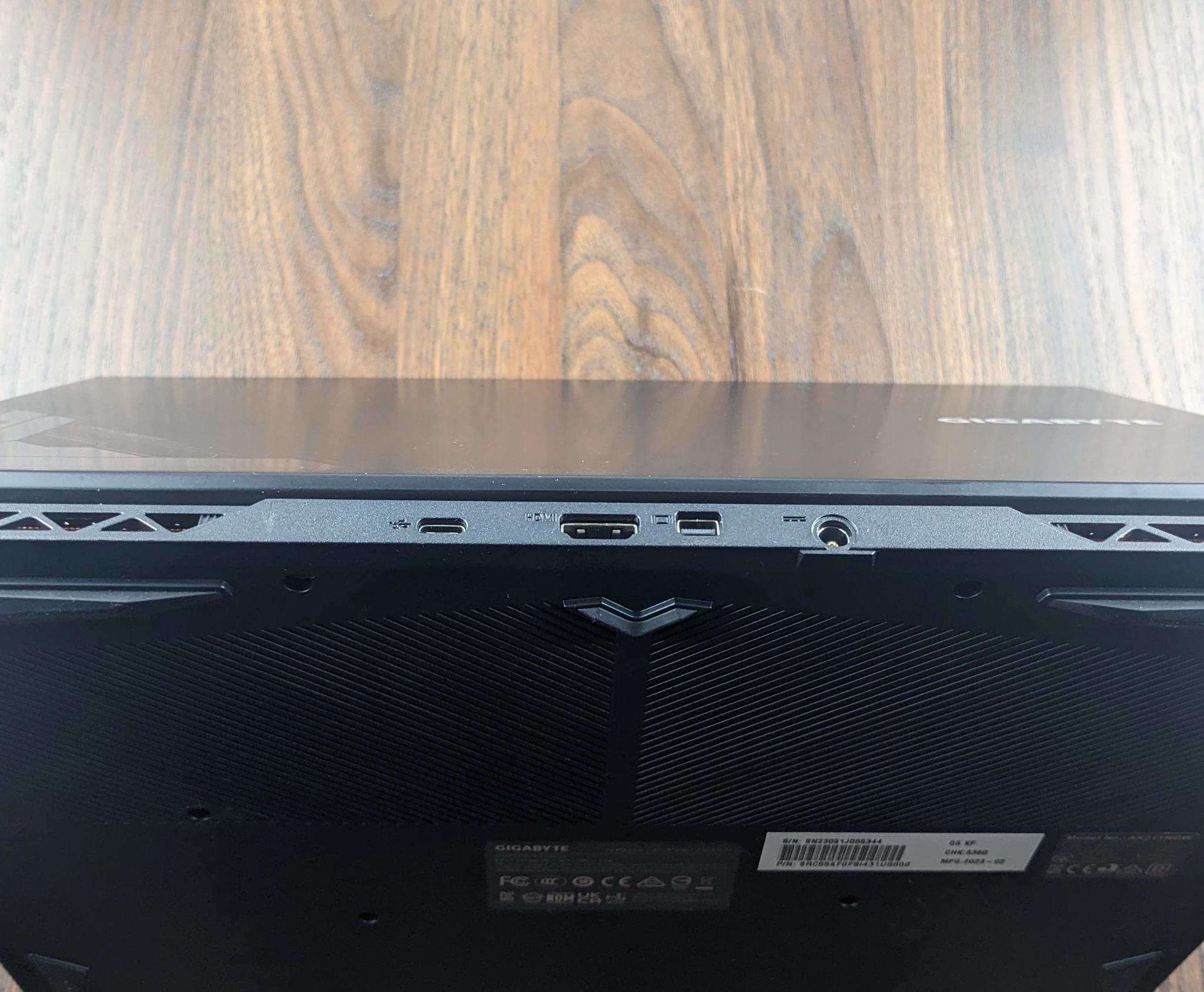 15.6" Gigabite G5 KF5" RTX 4060m, 12500H, 32GB ddr4 3200, 512GB Gen 4 NVMe. 144hz display
