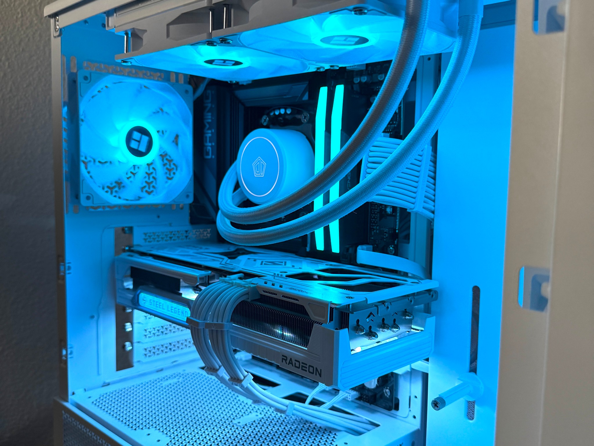 🥶 RX 9070 XT | Ryzen 7 9700x | 32gb ddr5 | Gaming PC