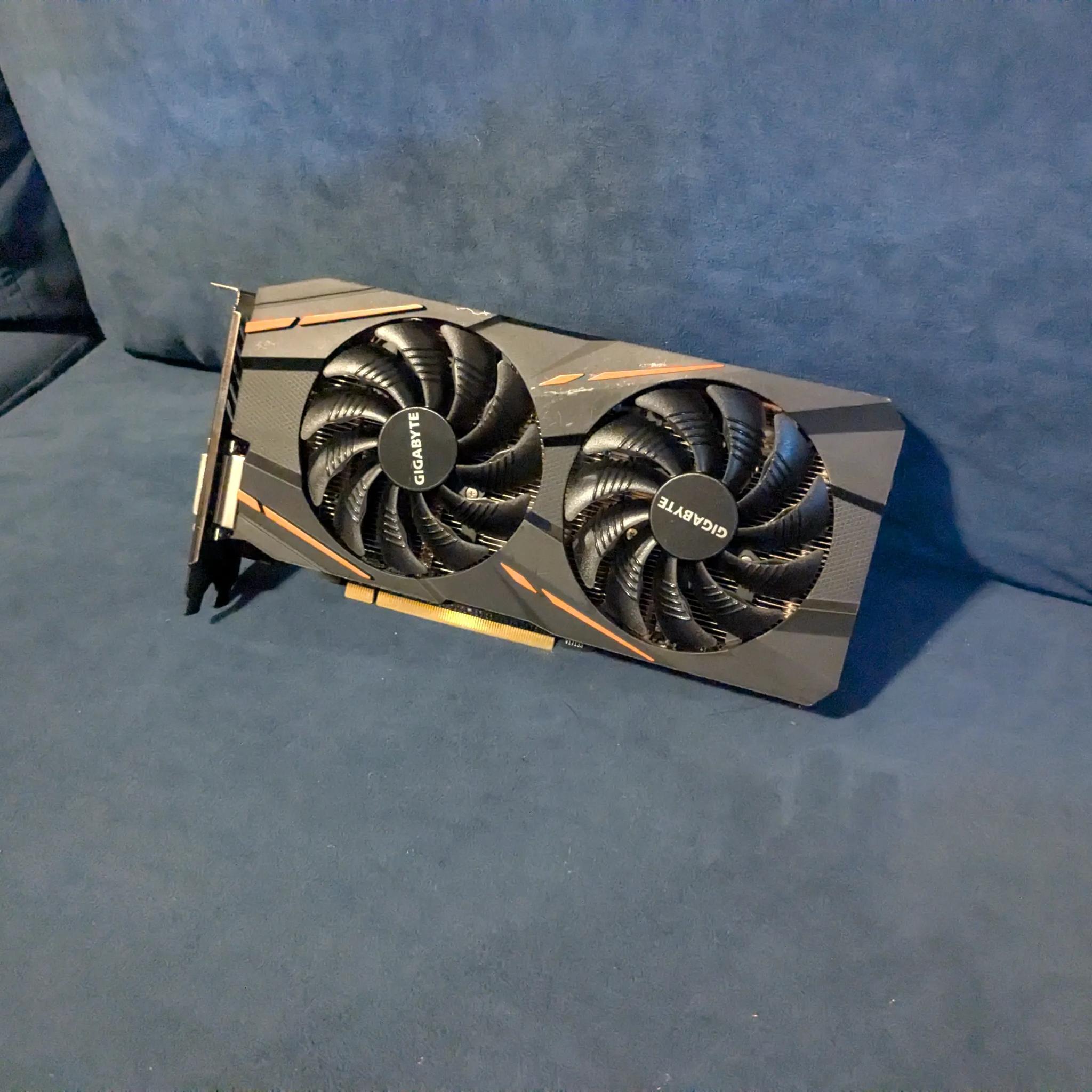 Parts only RX 580 8 GB READ DESCRIPTION