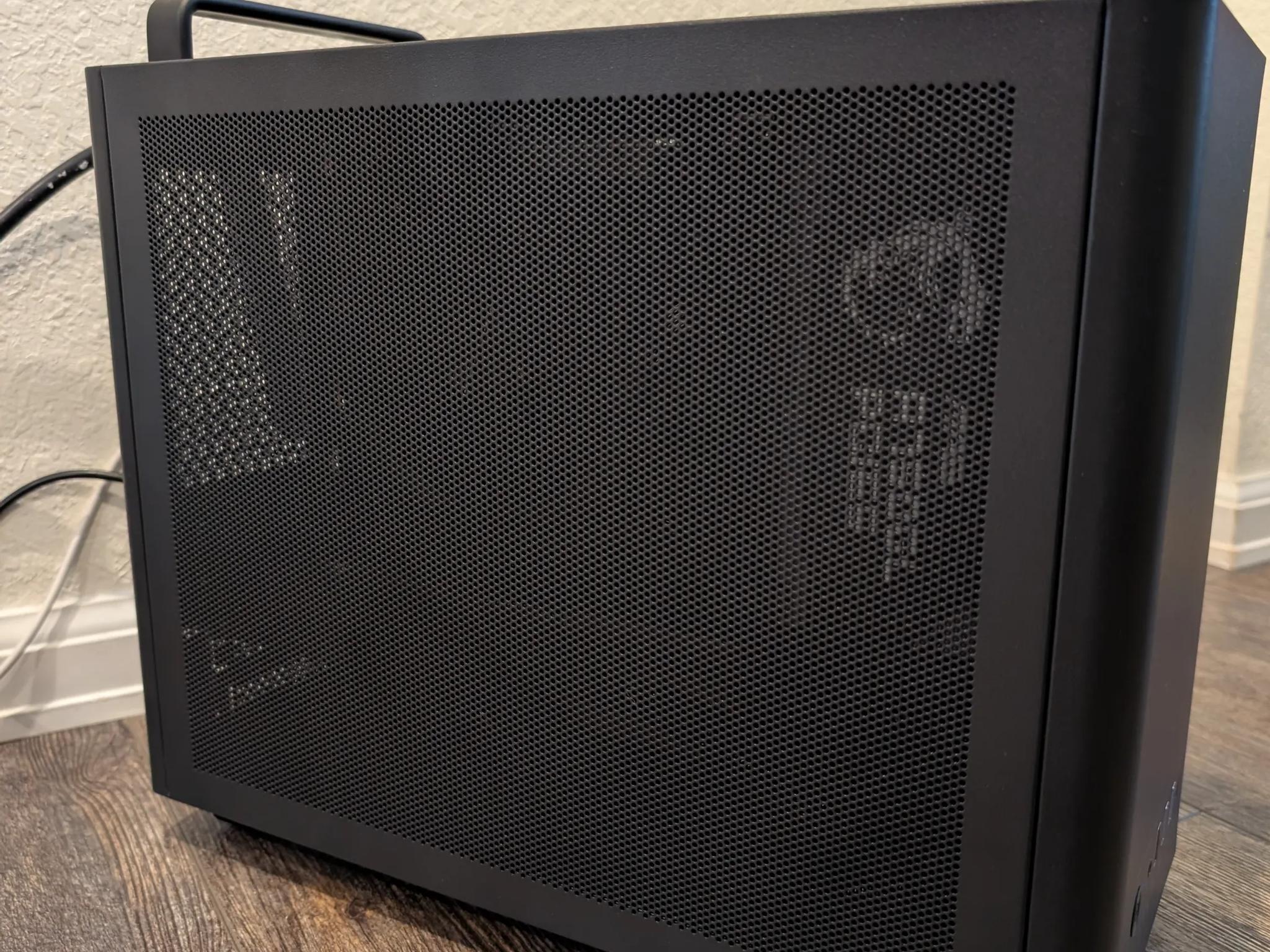 "Who Needs a Mac Pro?!" Intel 265KF | RTX 5070 | 32GB DDR5 | 1TB NVME