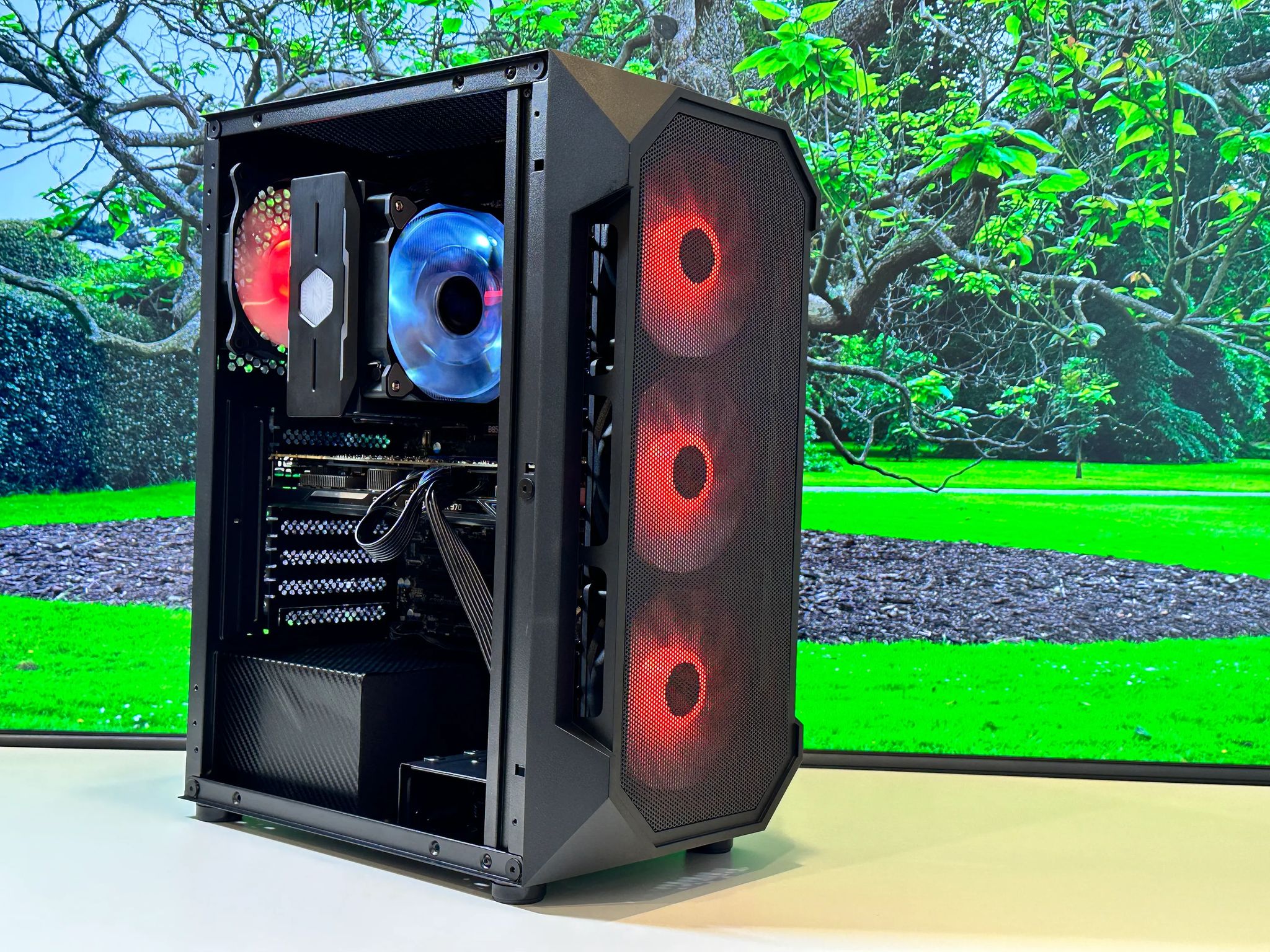 🔫💣For the 💵 💰-Budget Gaming PC-Nvidia GTX 970-Intel Xeon 1270 V3-16GB DDR4 RAM-500GB SSD