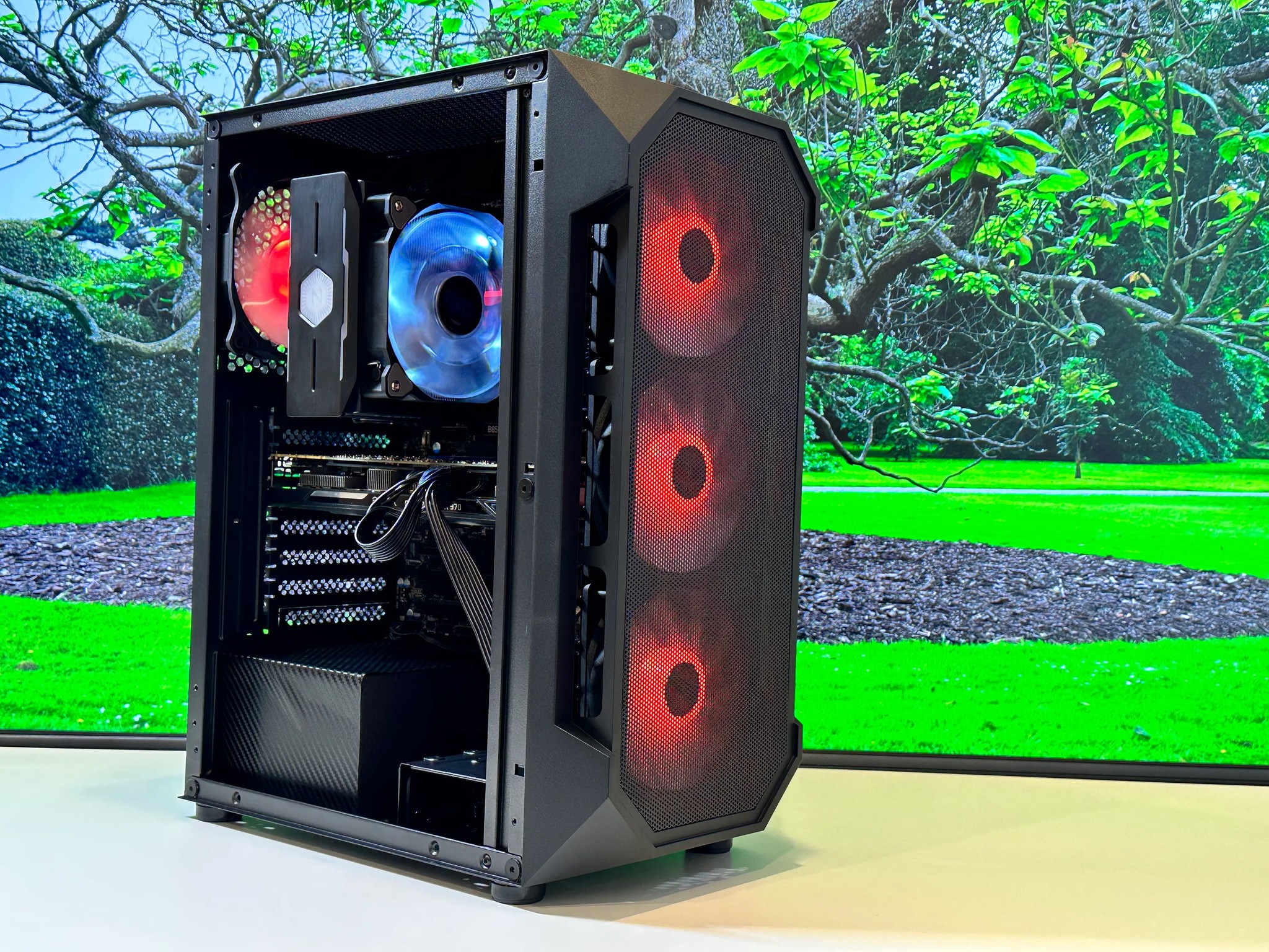 🔫💣For the 💵 💰-Budget Gaming PC-Nvidia GTX 970-Intel Xeon 1270 V3-16GB DDR4 RAM-500GB SSD