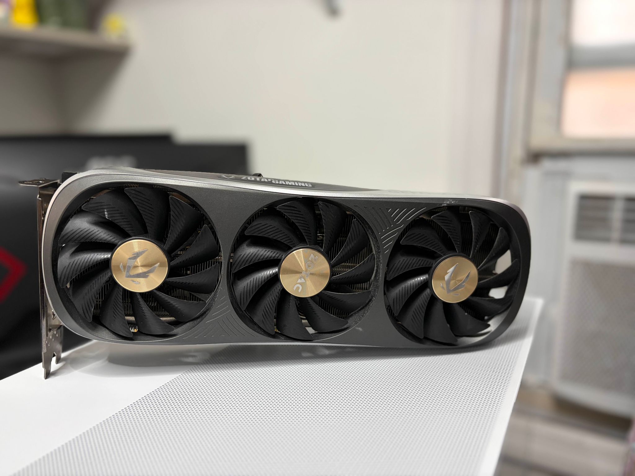 ZOTAC GAMING GeForce RTX 4070 Ti Trinity OC 12GB GDDR6X
