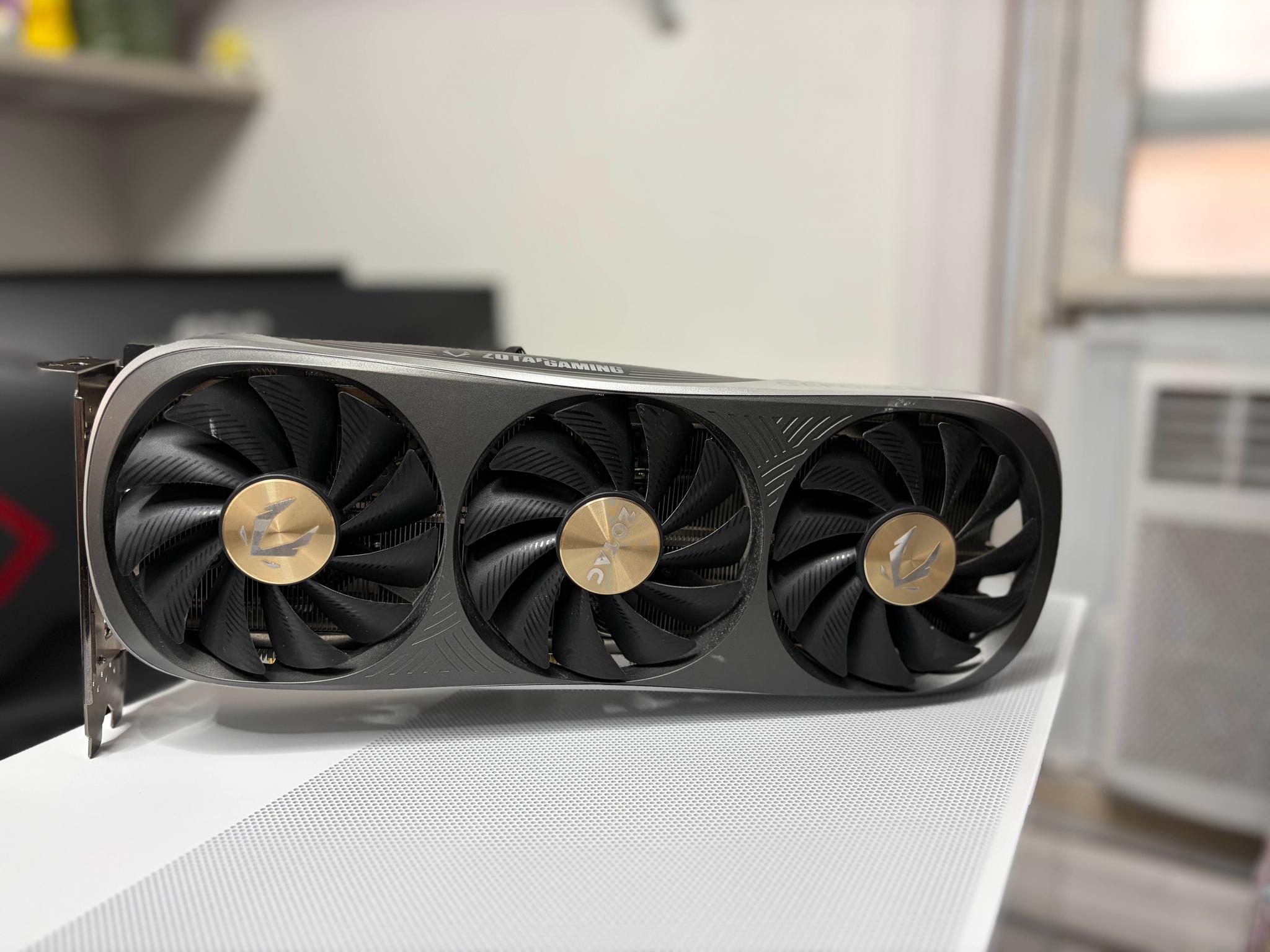 ZOTAC GAMING GeForce RTX 4070 Ti Trinity OC 12GB GDDR6X
