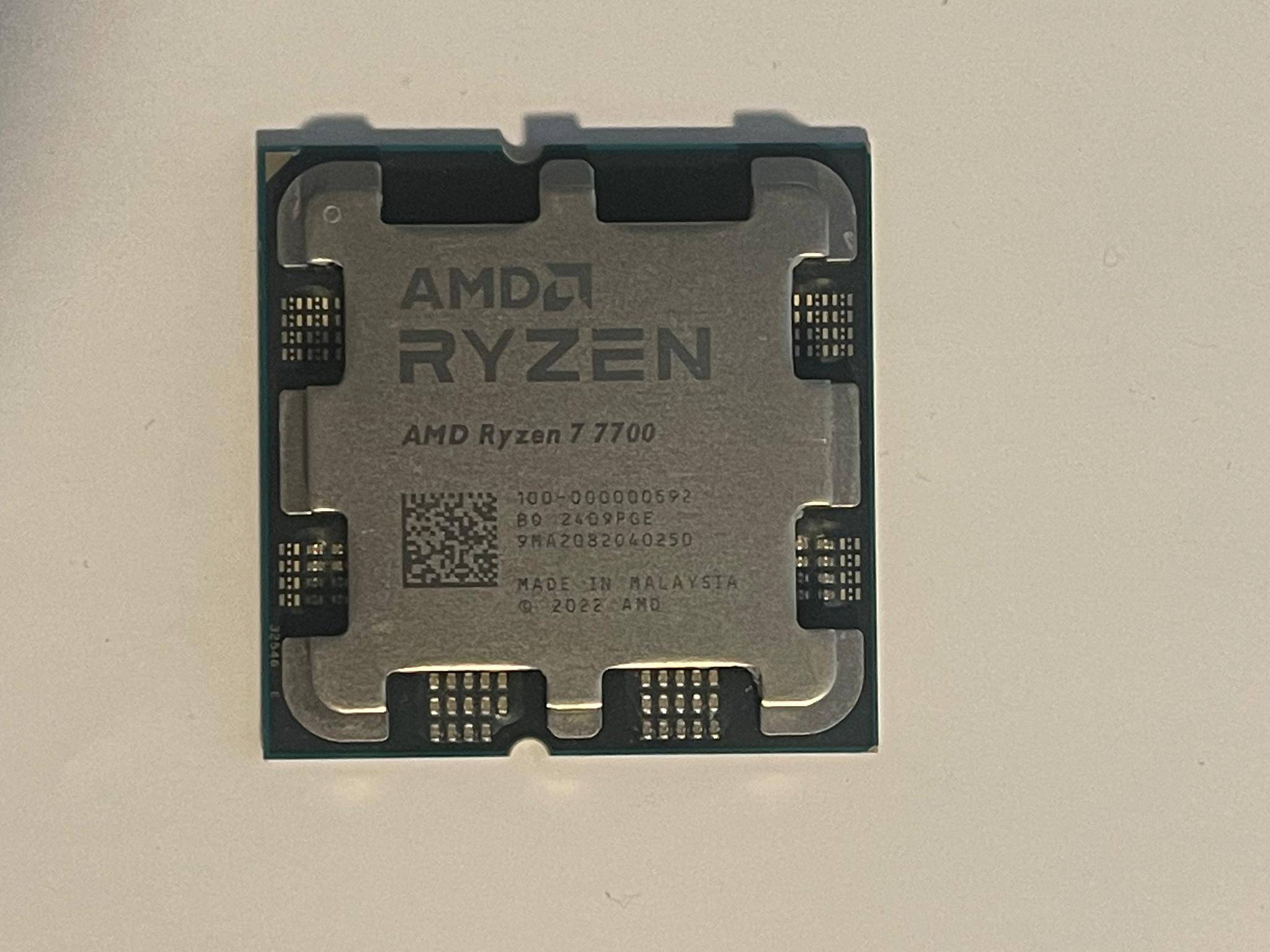 AMD Ryzen 7 7700 8-Core