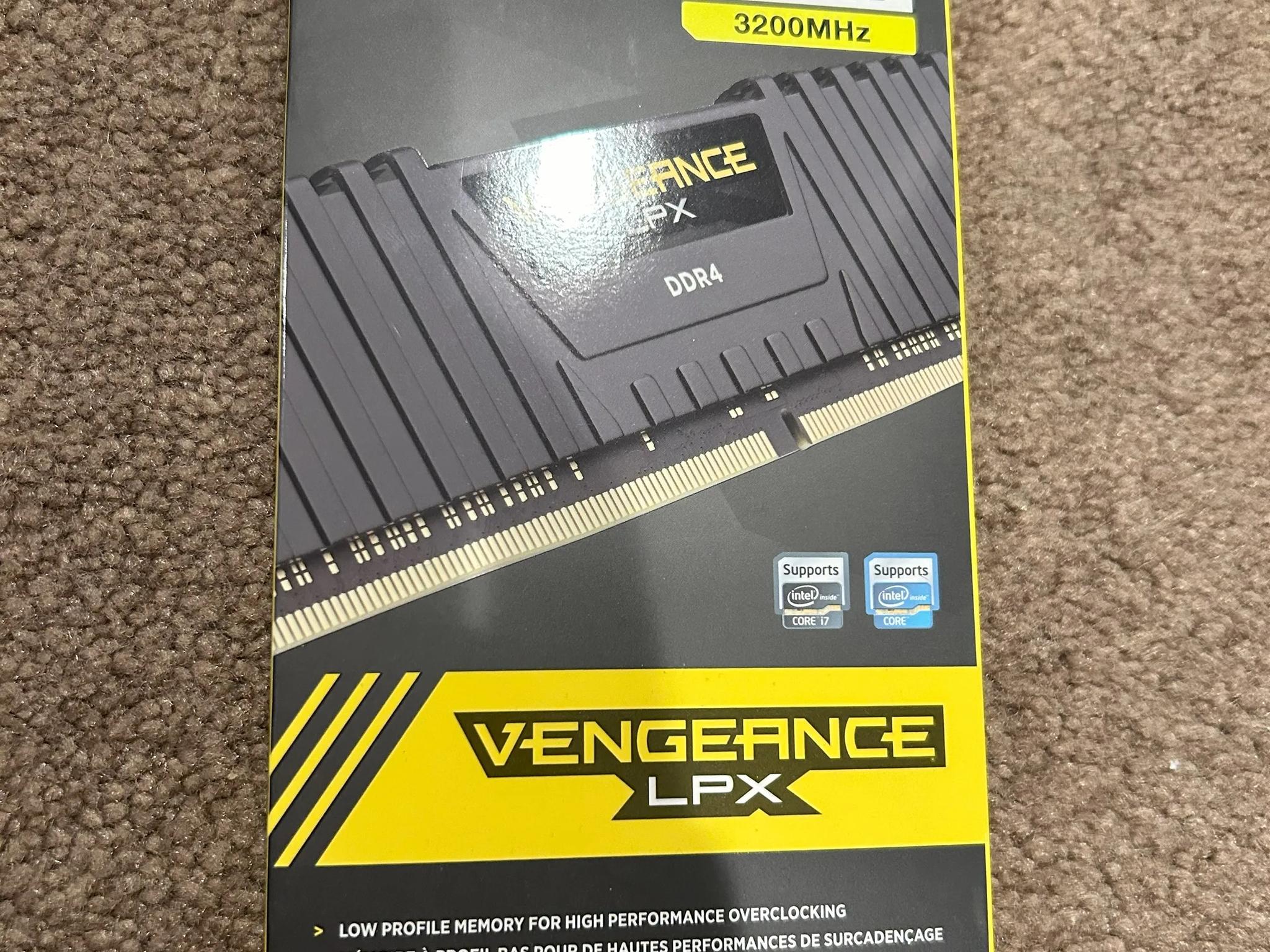 Corsair vengance 16gb DDR4