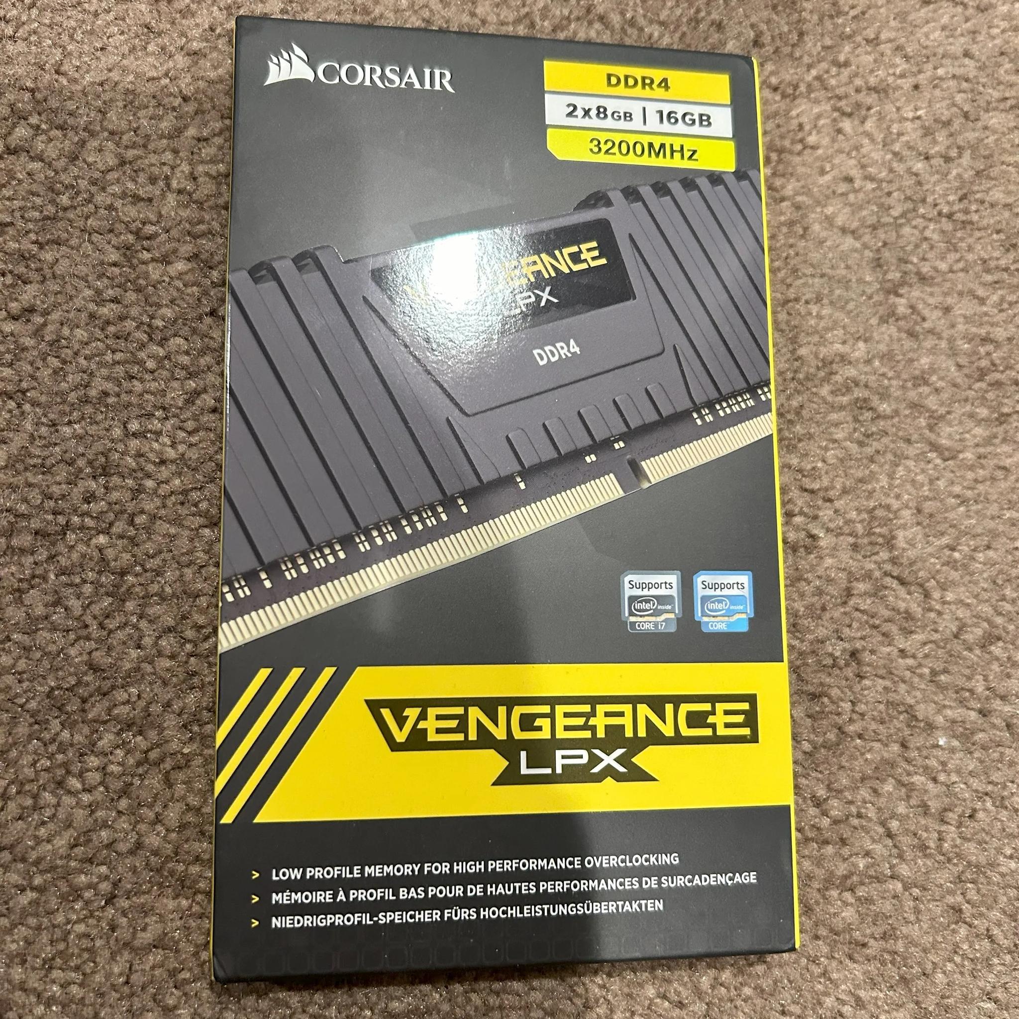Corsair vengance 16gb DDR4