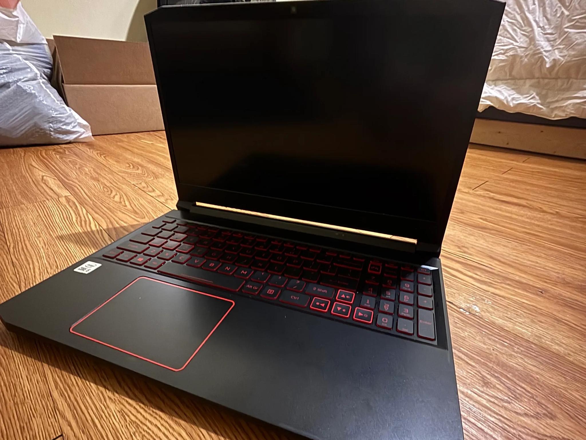 Acer nitro 5 (I5 10300H) (32gb of ram) (NVIDIA GeForce RTX 3050)