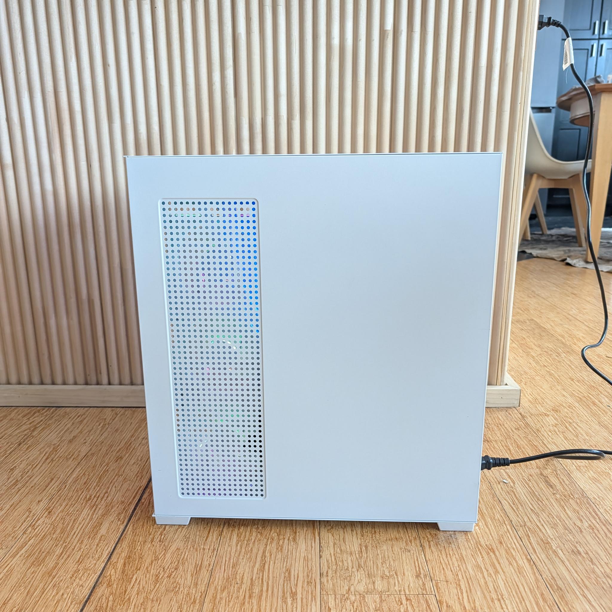 Custom White Gaming PC | RTX 4060 | I7 8086K | 16GB | 500GB |
