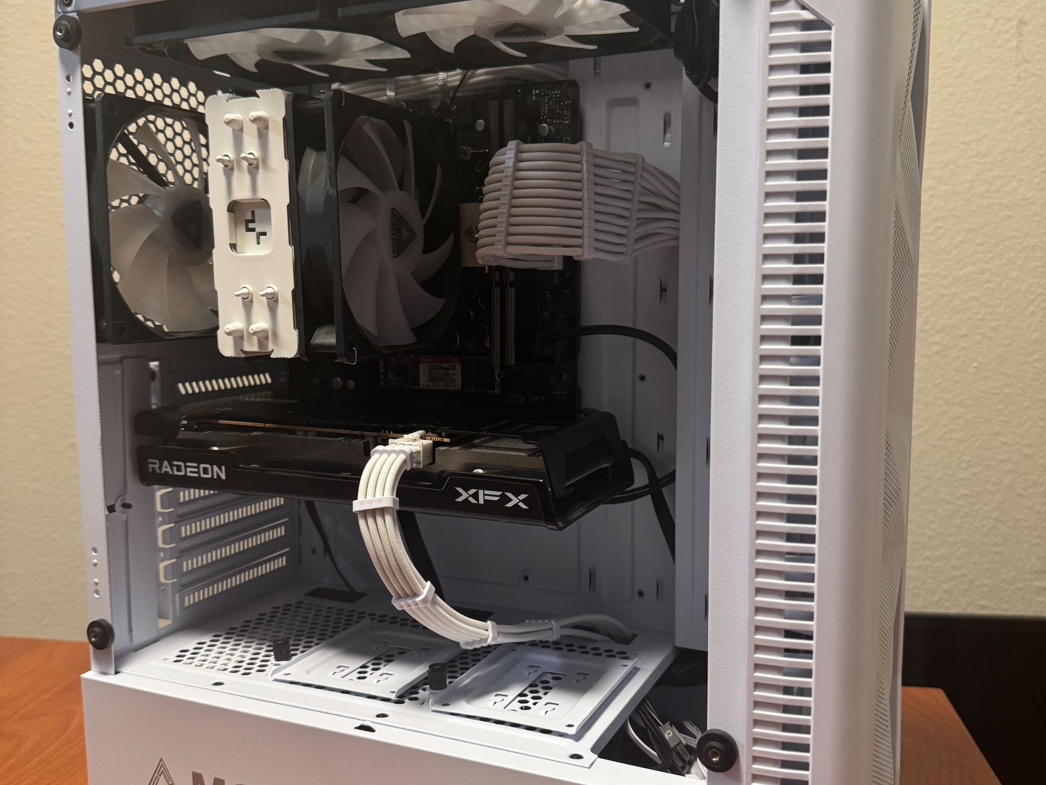 🐼PANDA🐼 Budget 1080p-XFX RX6600-1TB SSD-R5 3600-32gb DDR4-4xRGB Fans