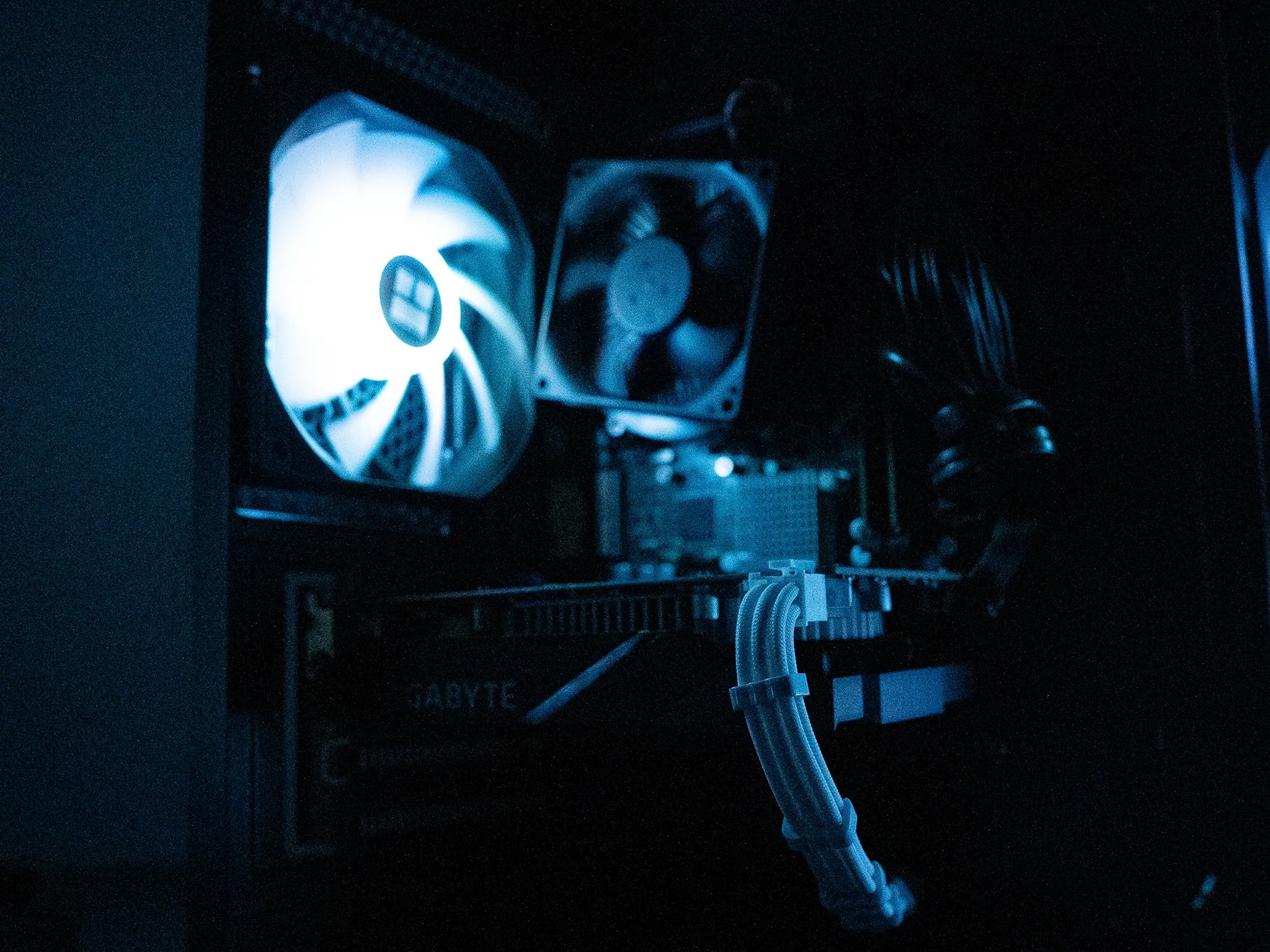 ⛈️❄️ | GTX 1650 SUPER OC | INTEL i7 4790 | 16GB RAM | 1TB | Arctic Snow