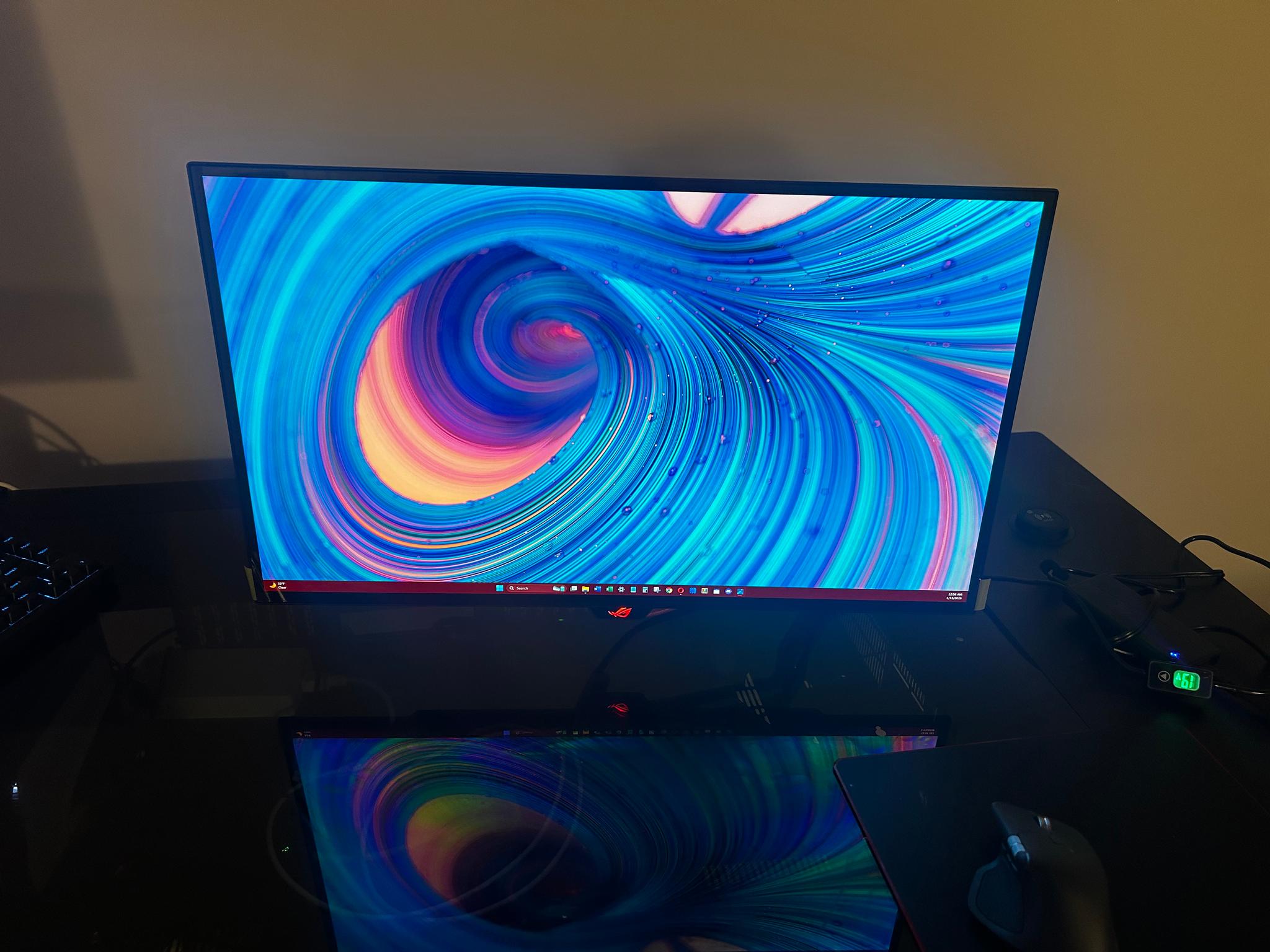 ASUS ROG 27” OLED (240hz) (2560x1440) Screen Protector Still Attached! (PG27AQDM)