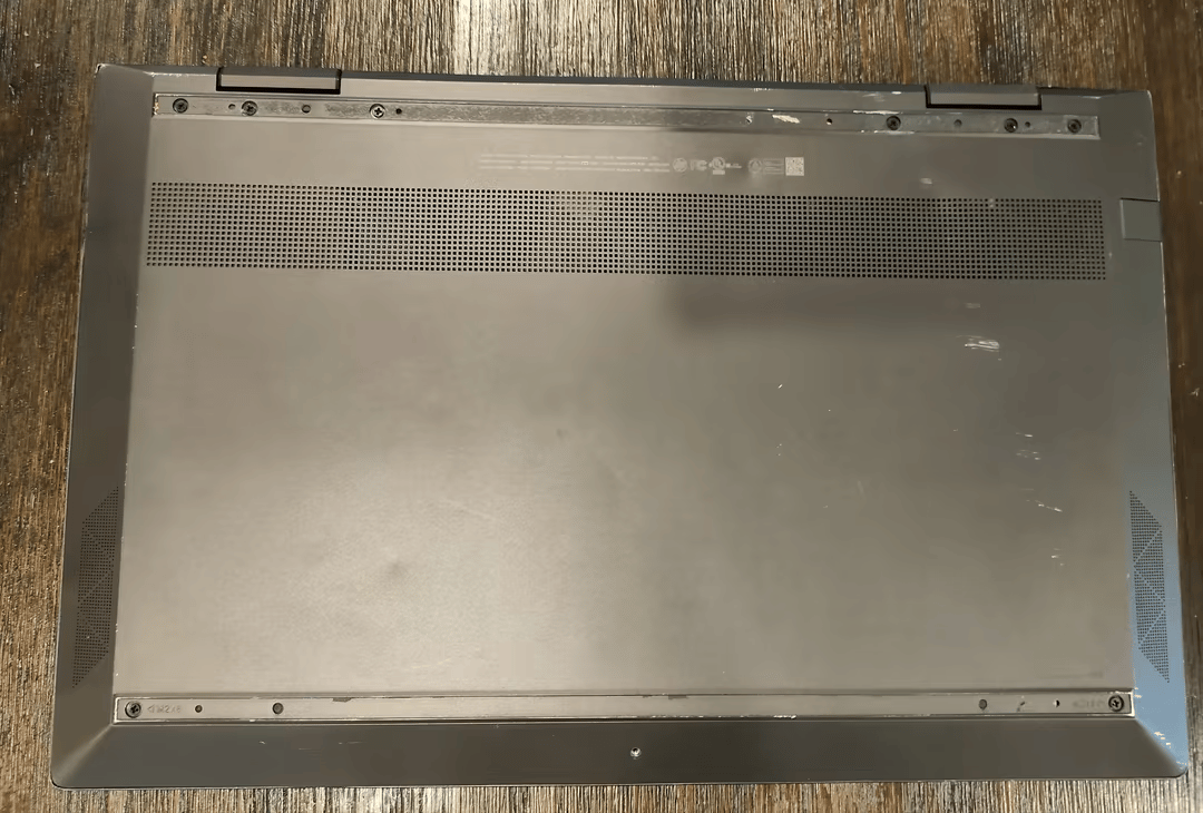 Scratch and Dent HP Envy 15" 2-in-1 w/ Ryzen 7 4700U | 8GB Ram | 500GB SSD