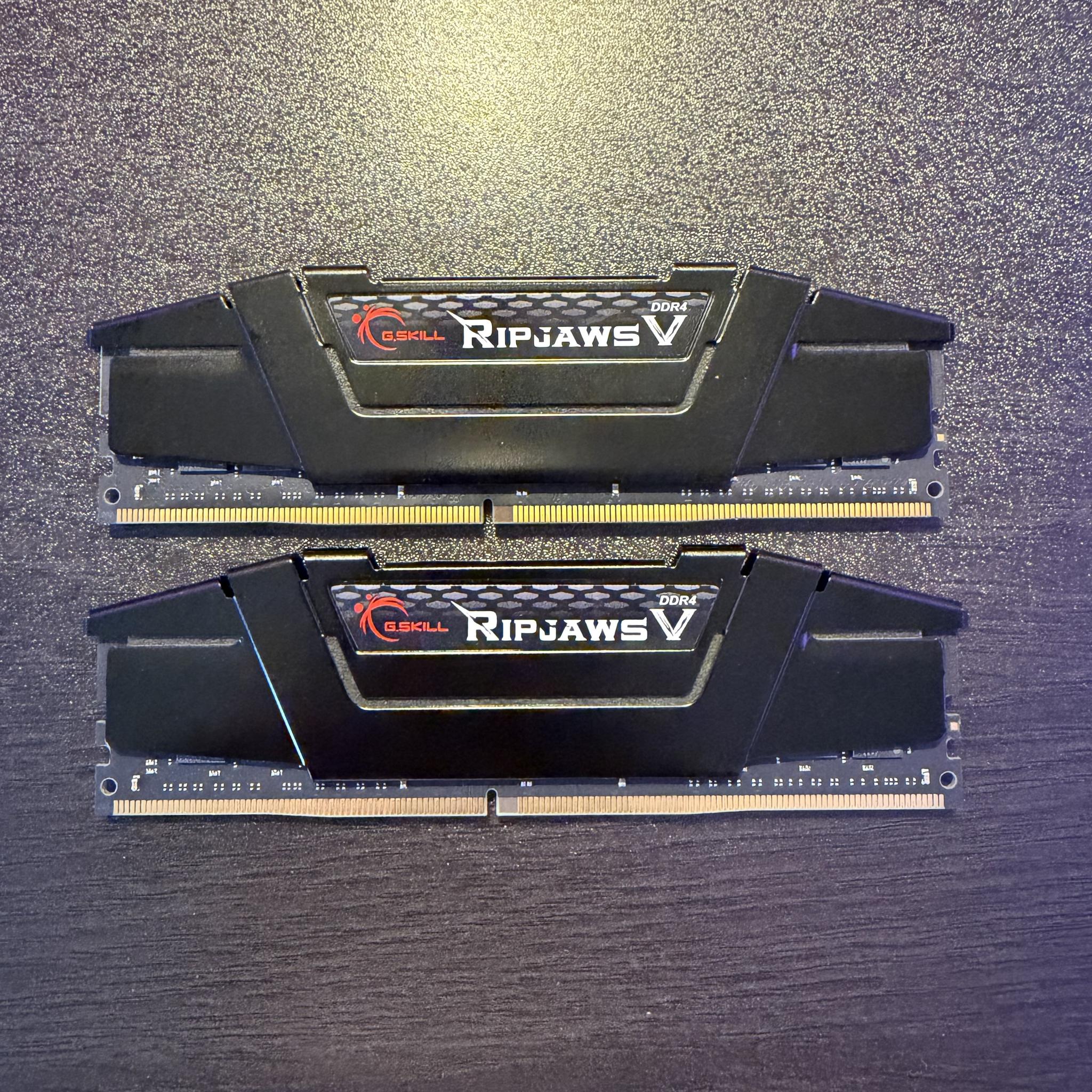 G.SKILL Ripjaws V Series 32GB (2x16GB) DDR4-3600 RAM