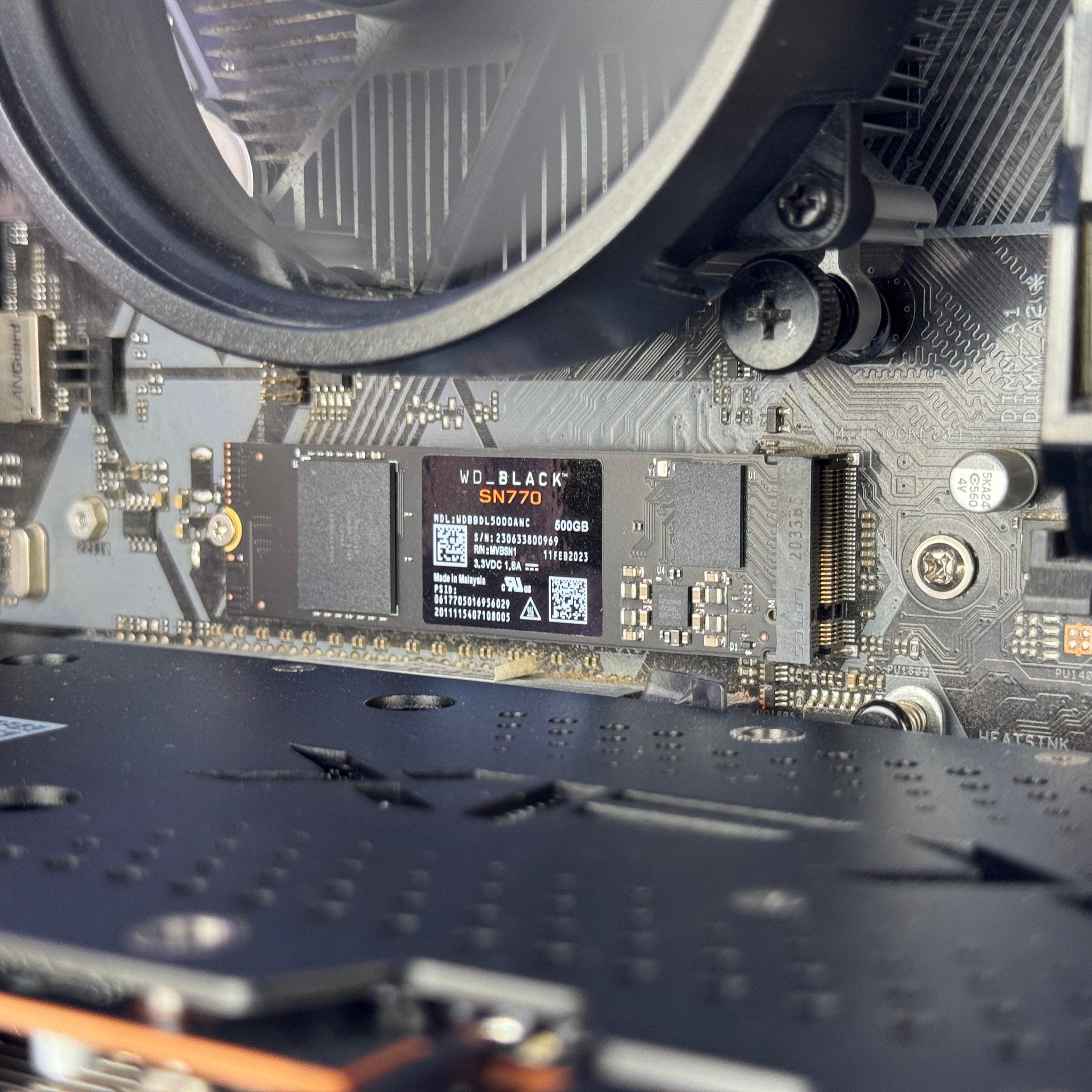 💮 PHANTOM - Gaming PC RX 6650XT Ryzen 5 💮