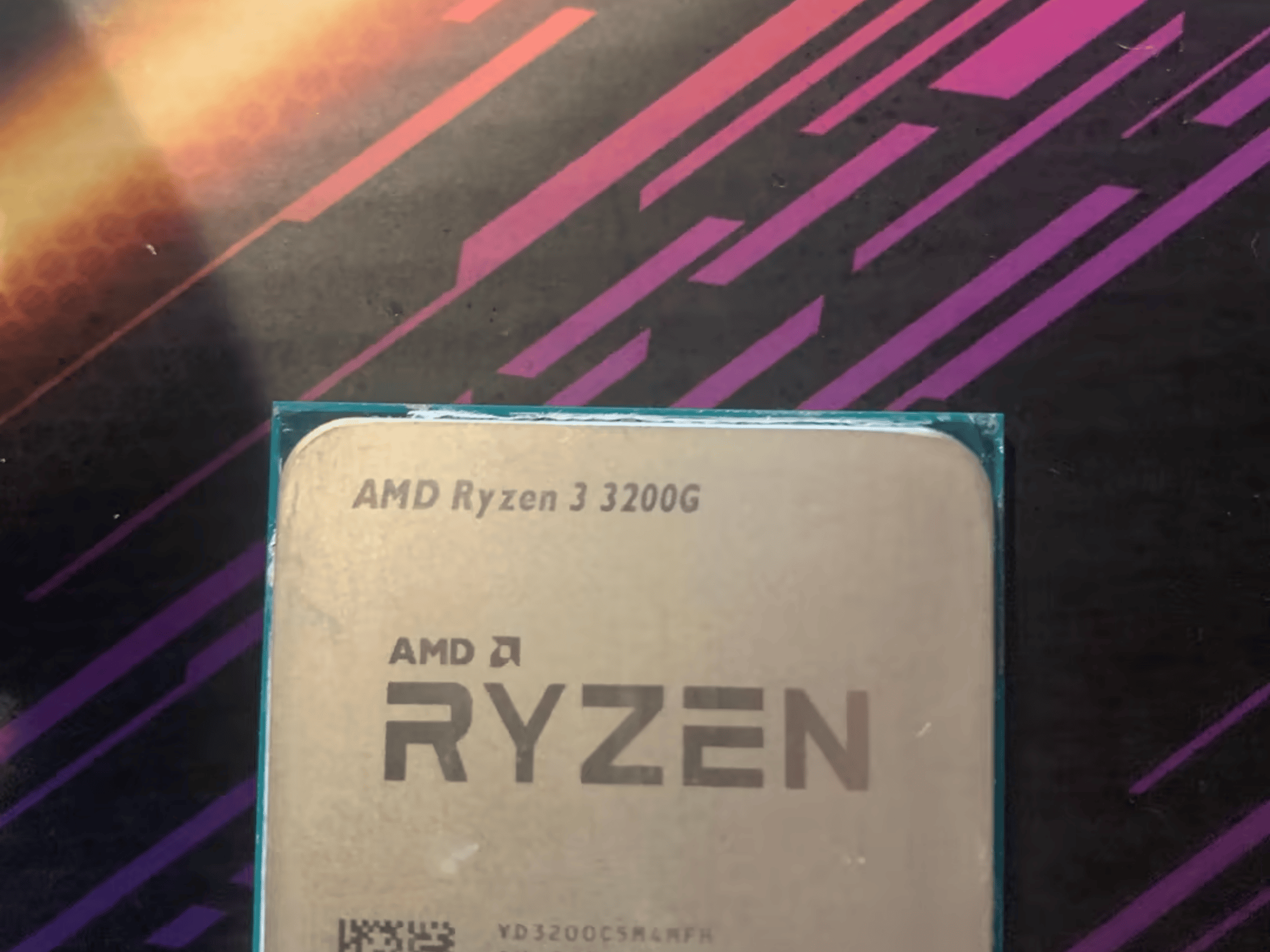 Ryzen 3 3200G w/ Radeon Graphics 