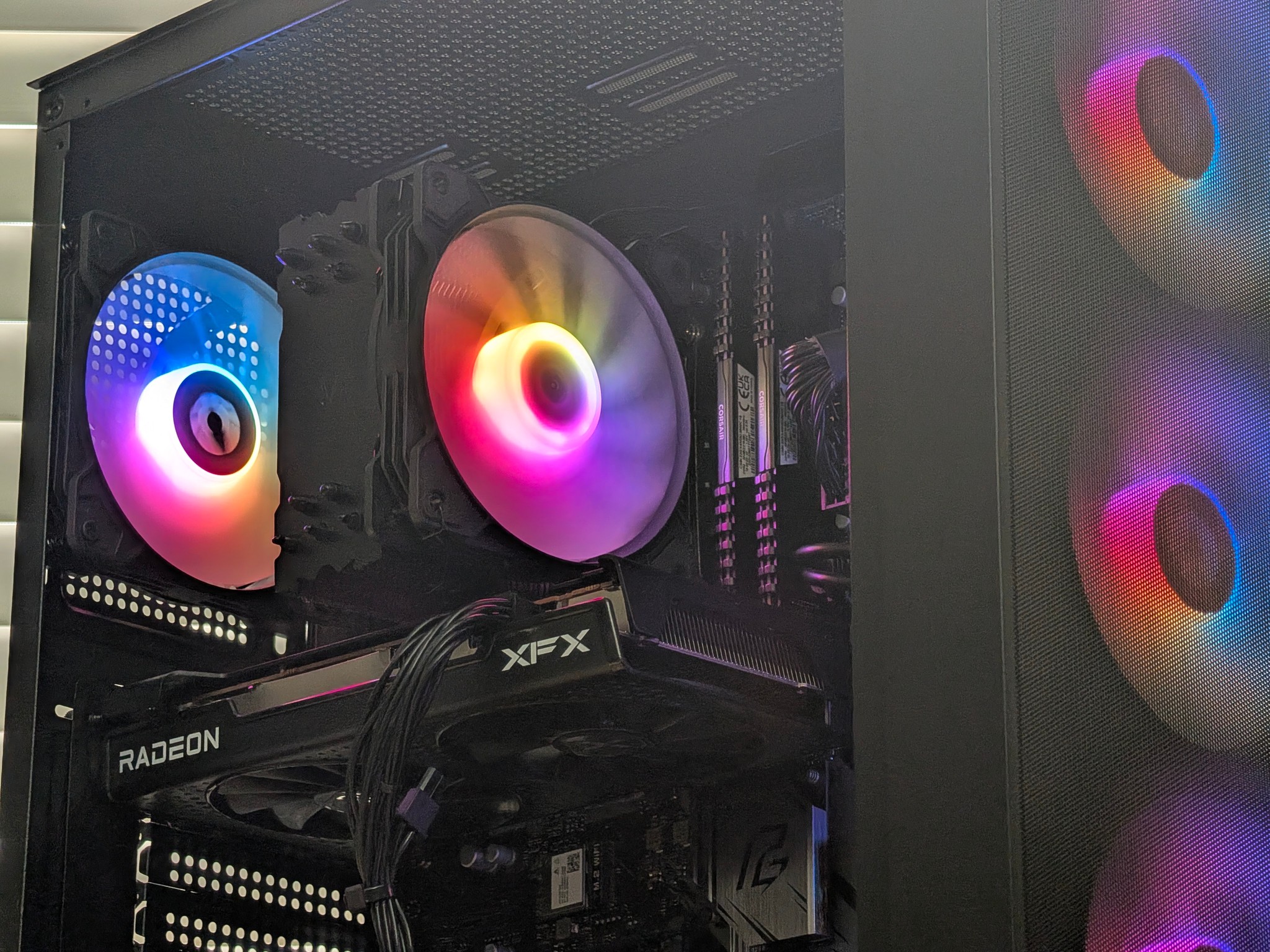 🌈🖤Ryzen 5 3600 | RX 6650XT | 32GB DDR4 | 1TB SSD | Gaming PC🖤🌈