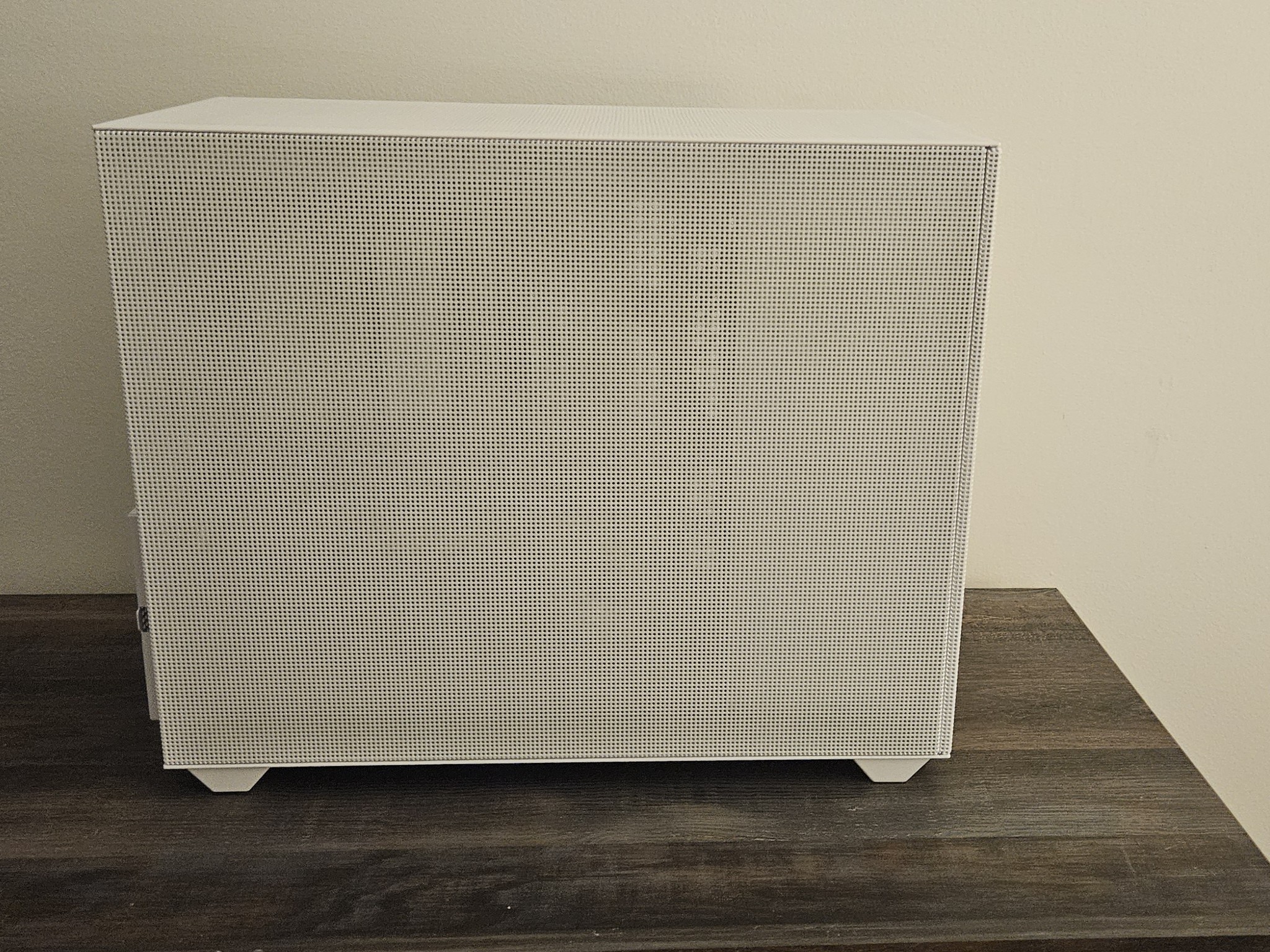 White "Tail" Mesh Sama Gaming PC